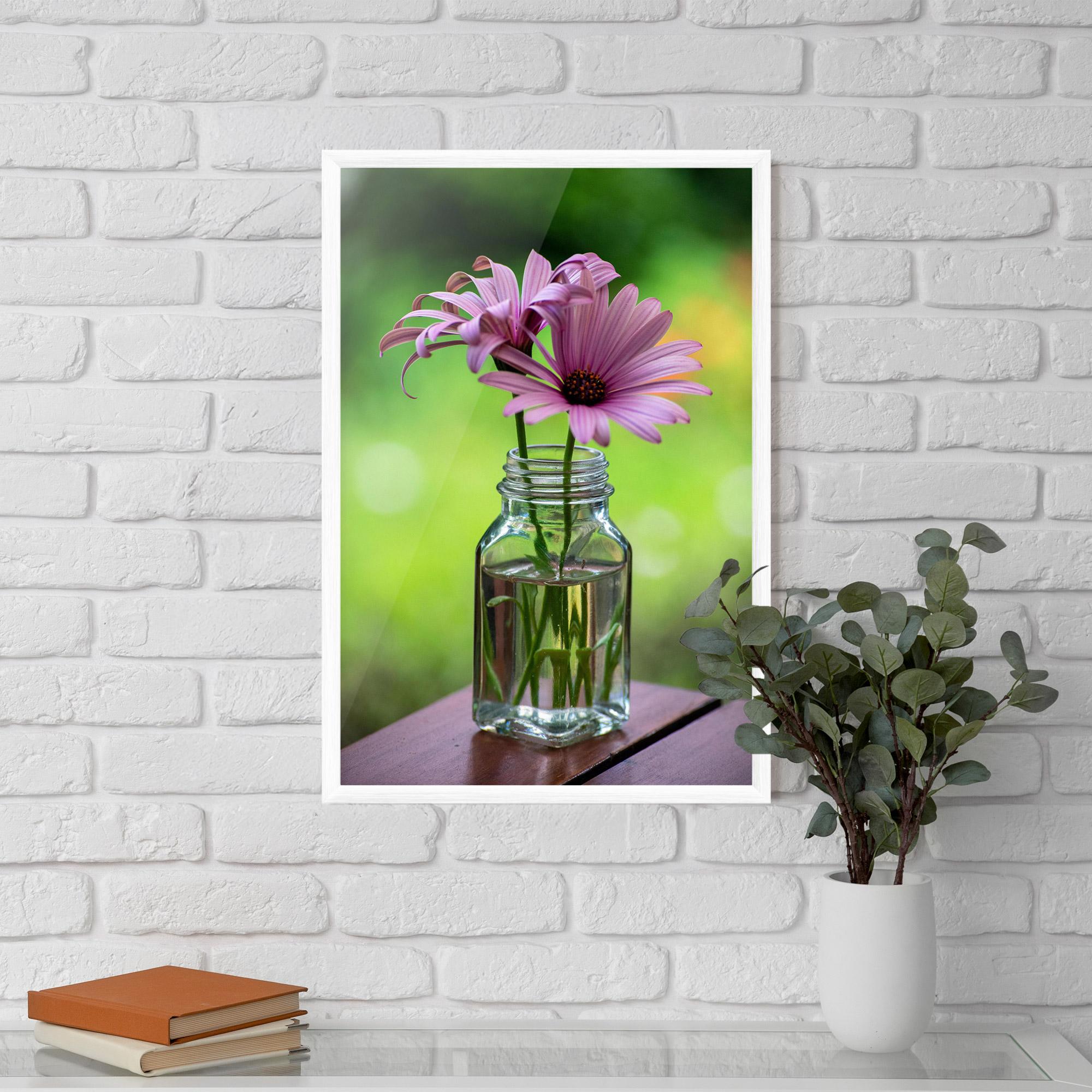 Gerahmte Poster Pink Flower Vase mockup 5