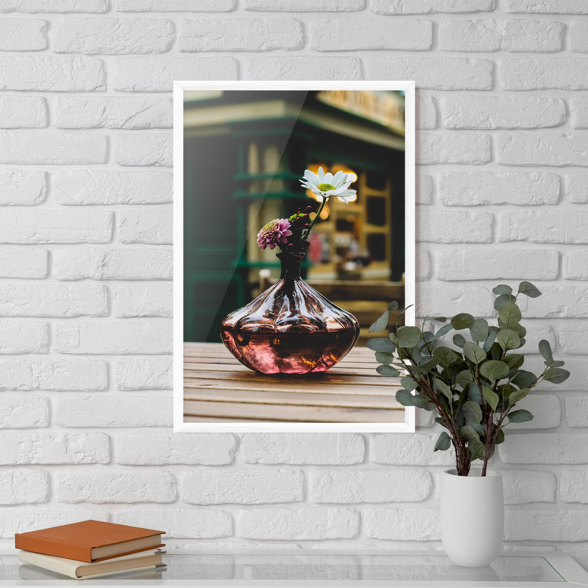 Gerahmte Poster Pink Vase Flower mockup 5