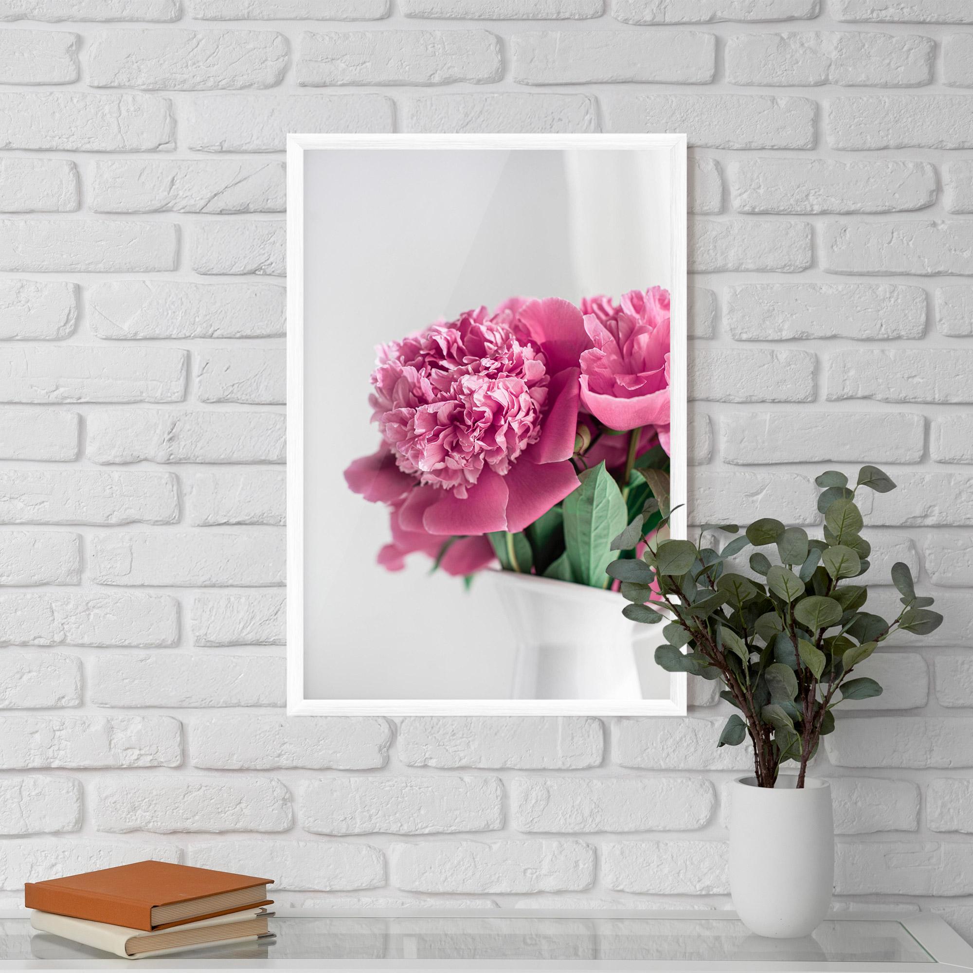 Gerahmte Poster White Vase Pink mockup 5