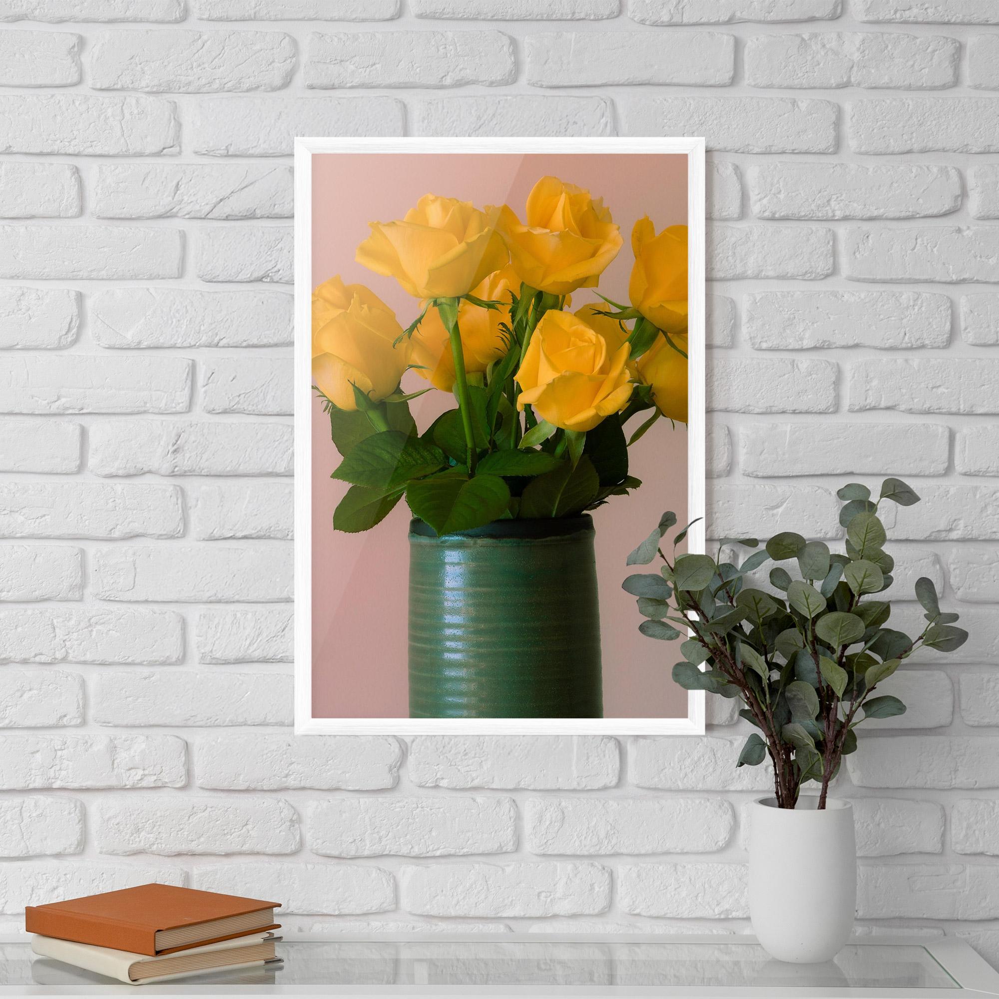 Gerahmte Poster Yellow Roses Vase mockup 5