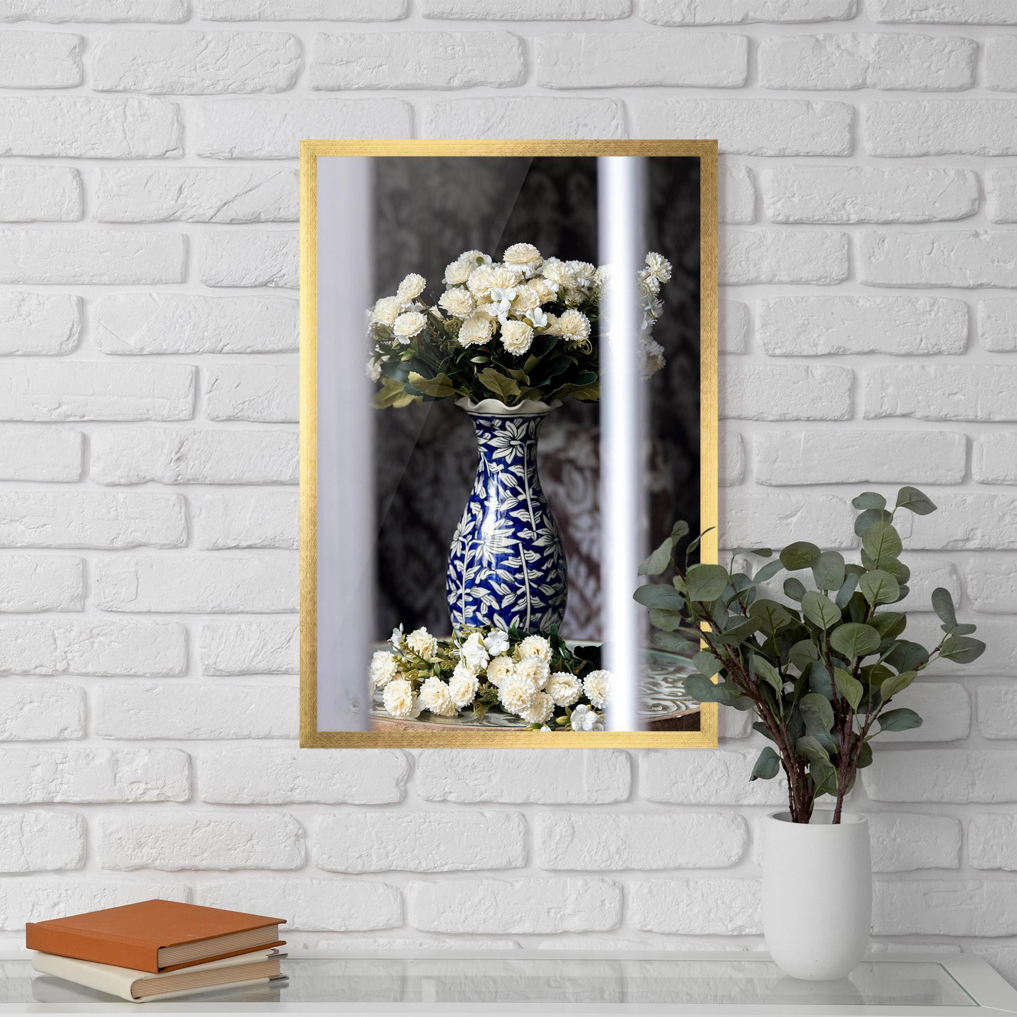 Gerahmte Poster Blue Patern Vase mockup 5