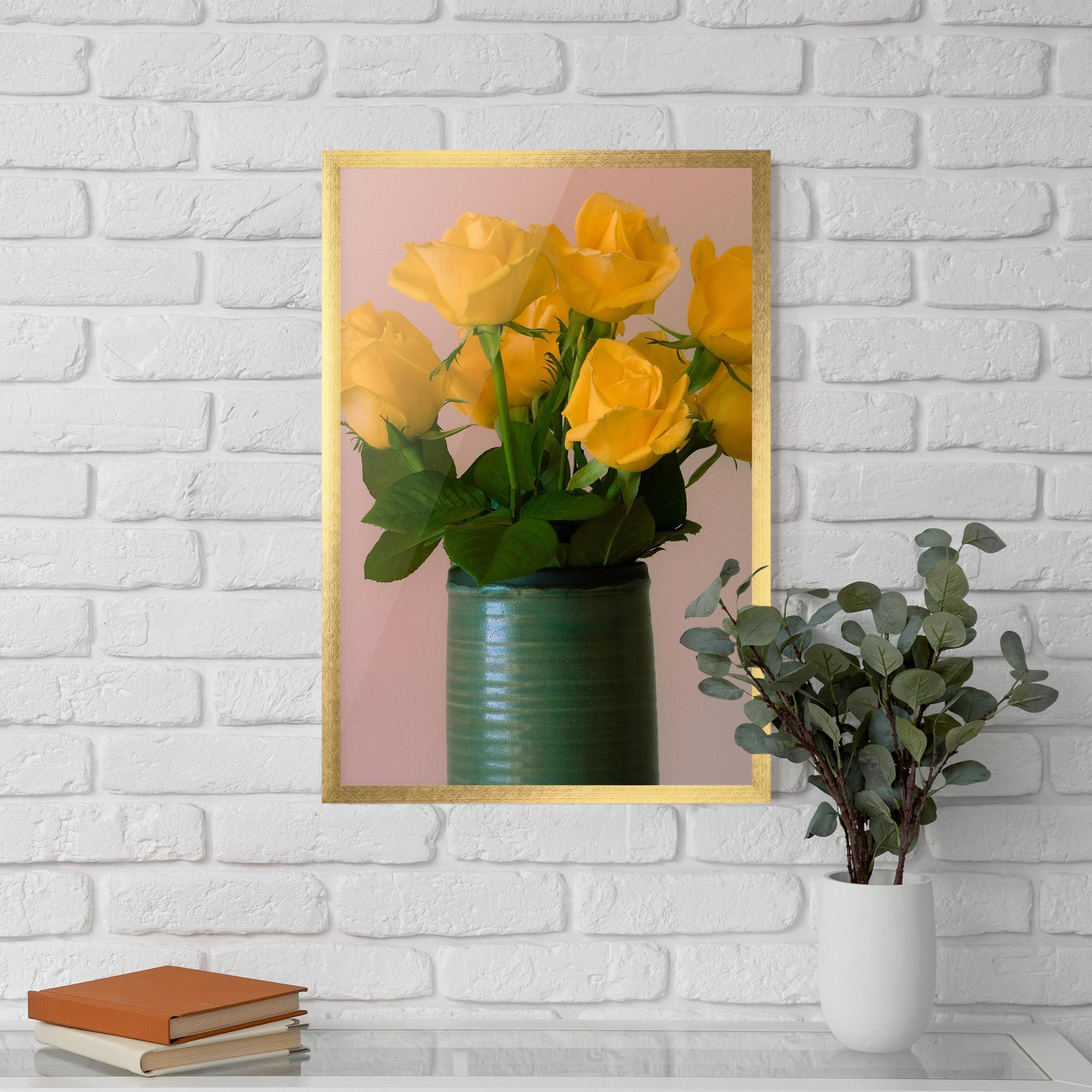 Gerahmte Poster Yellow Roses Vase mockup 5