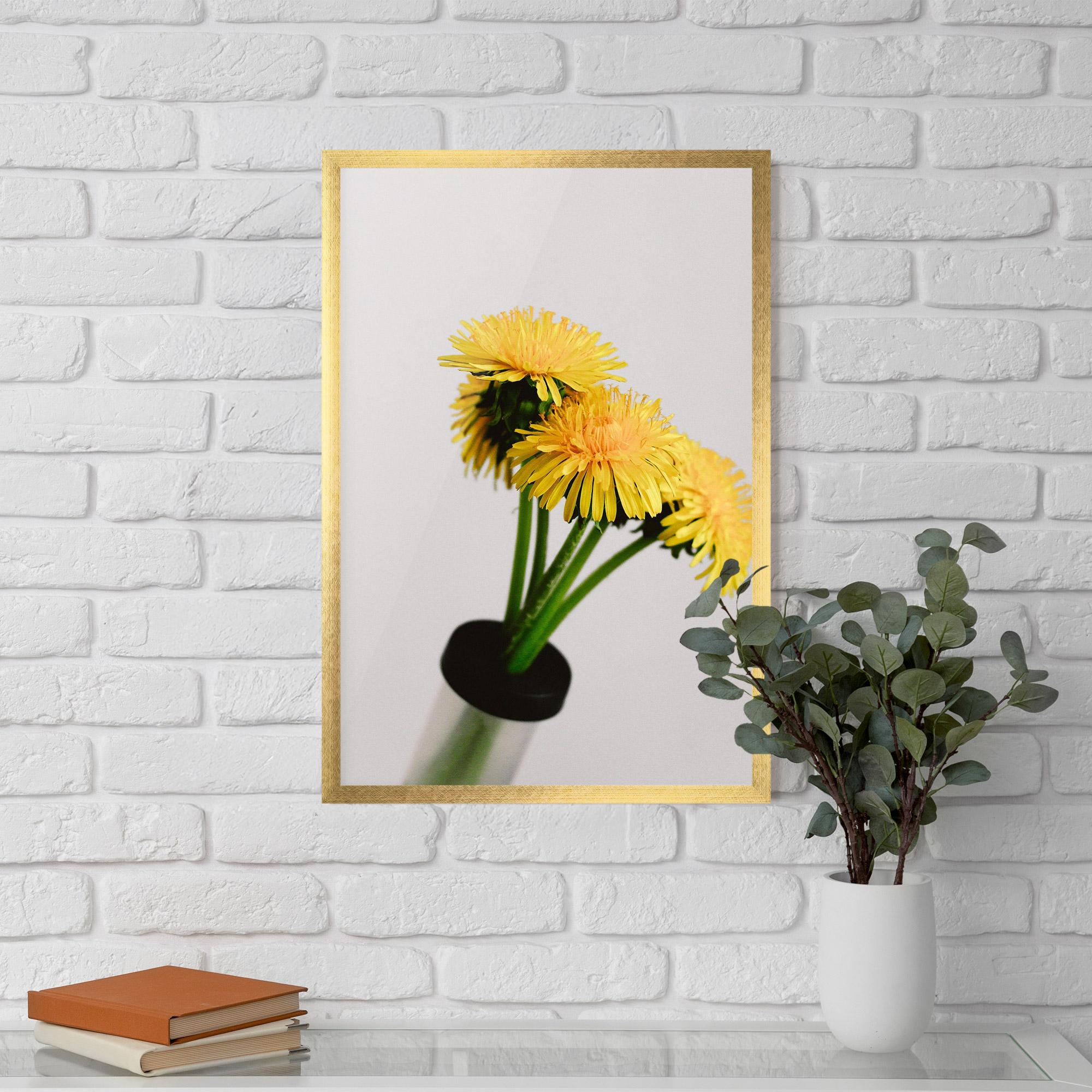 Gerahmte Poster Yellow mockup 5
