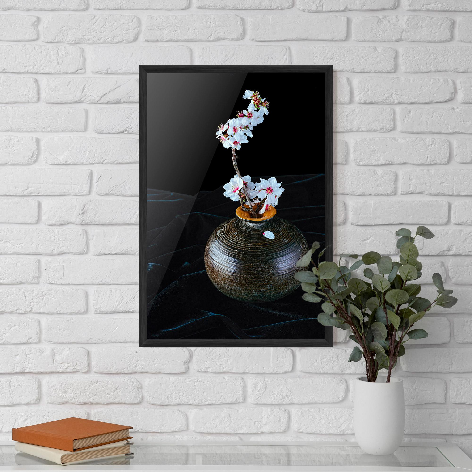 Gerahmte Poster Brown Vase Flowers mockup 5