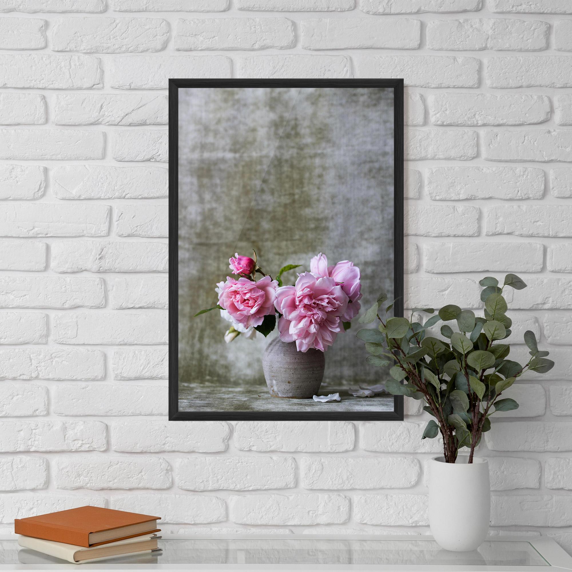 Gerahmte Poster Rose Vase mockup 5