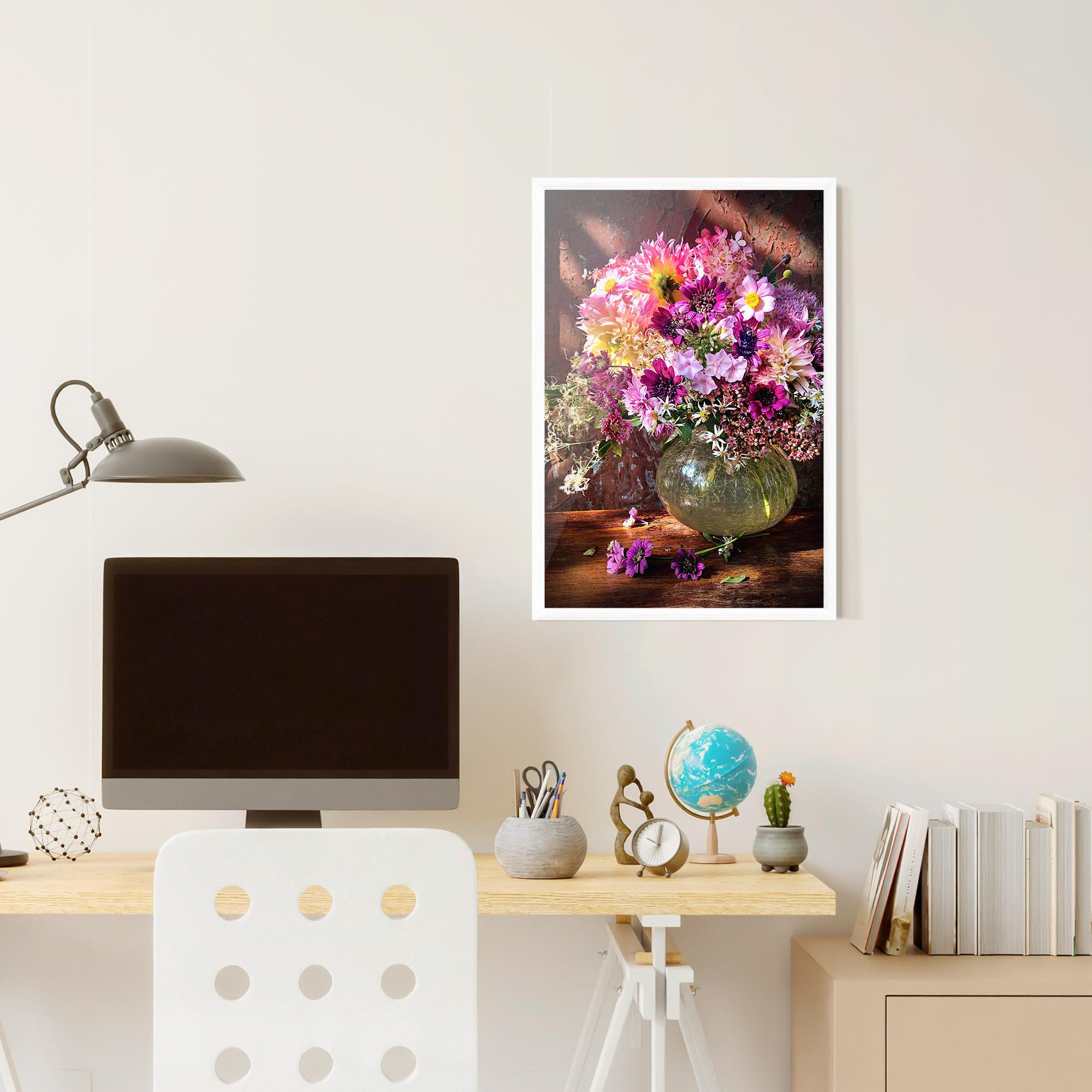 Gerahmte Poster Purple Flowers Vasw mockup 6