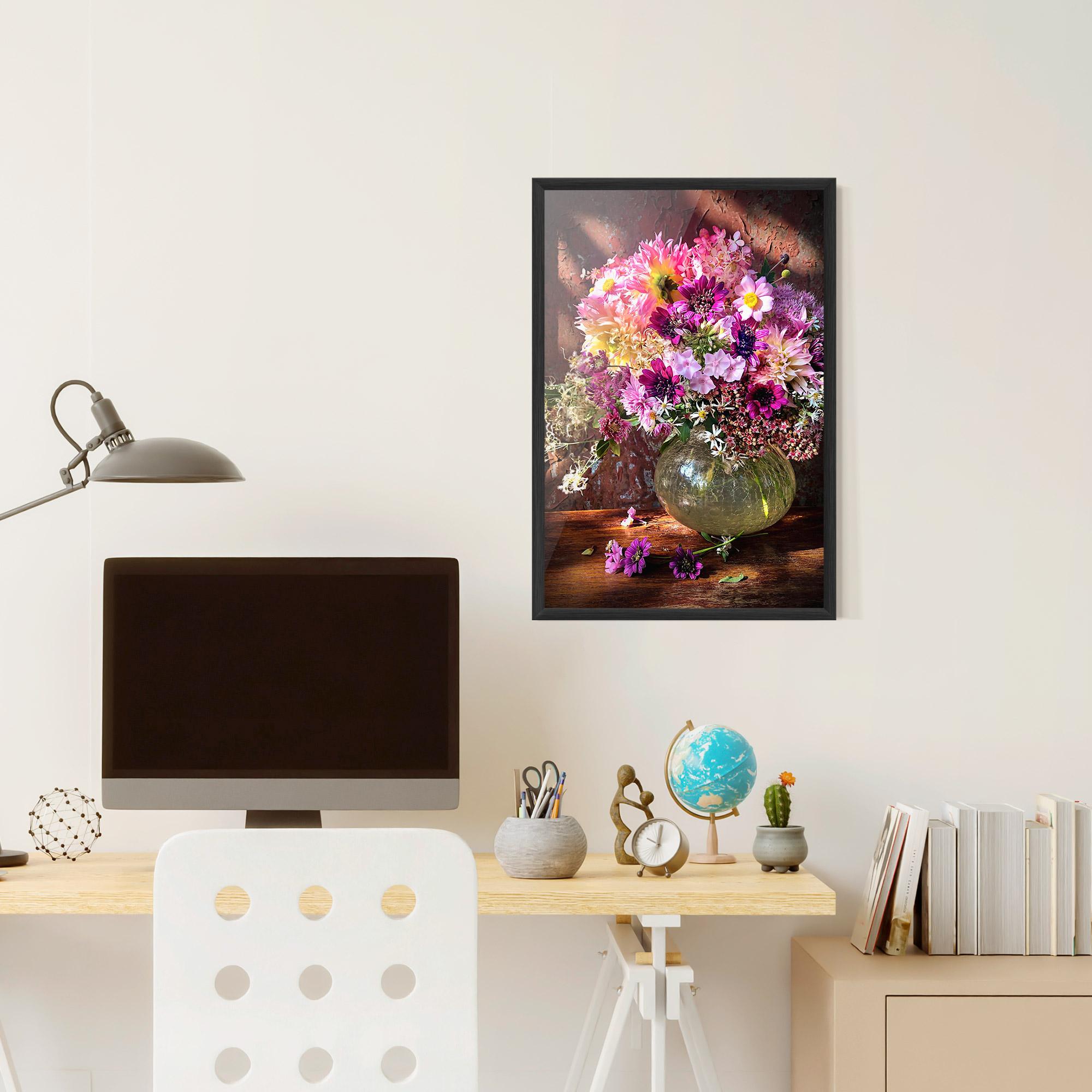 Gerahmte Poster Purple Flowers Vasw mockup 6