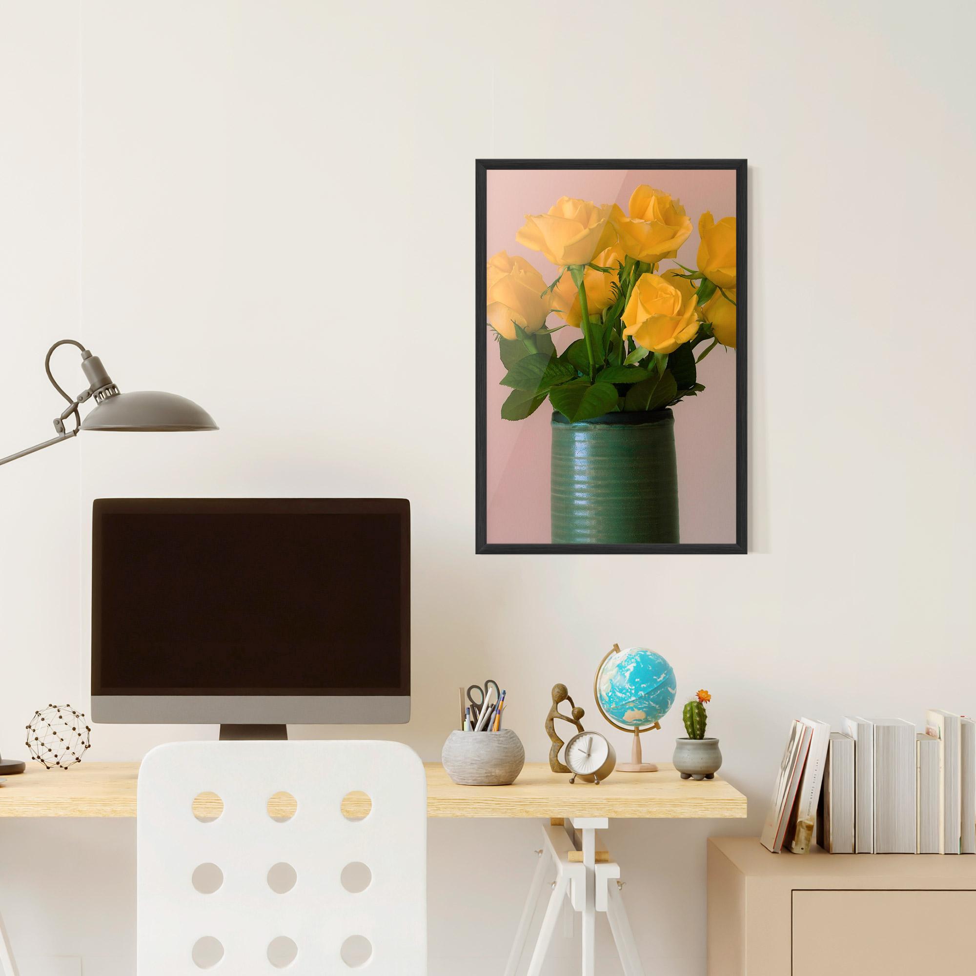 Gerahmte Poster Yellow Roses Vase mockup 6