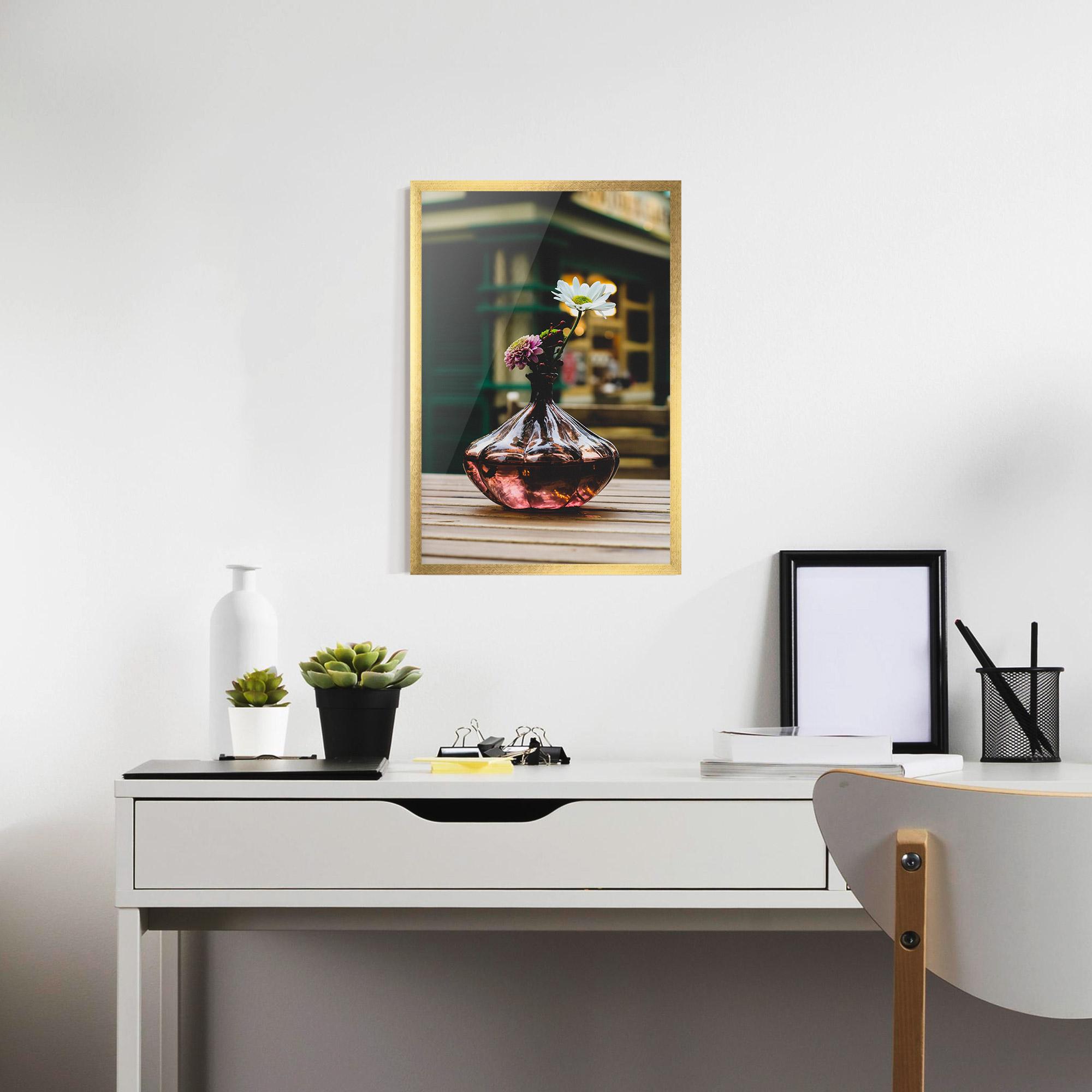 Gerahmte Poster Pink Vase Flower mockup 7