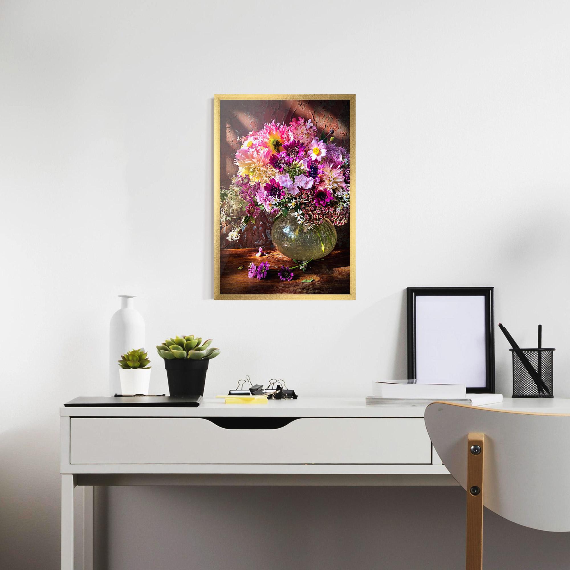 Gerahmte Poster Purple Flowers Vasw mockup 7