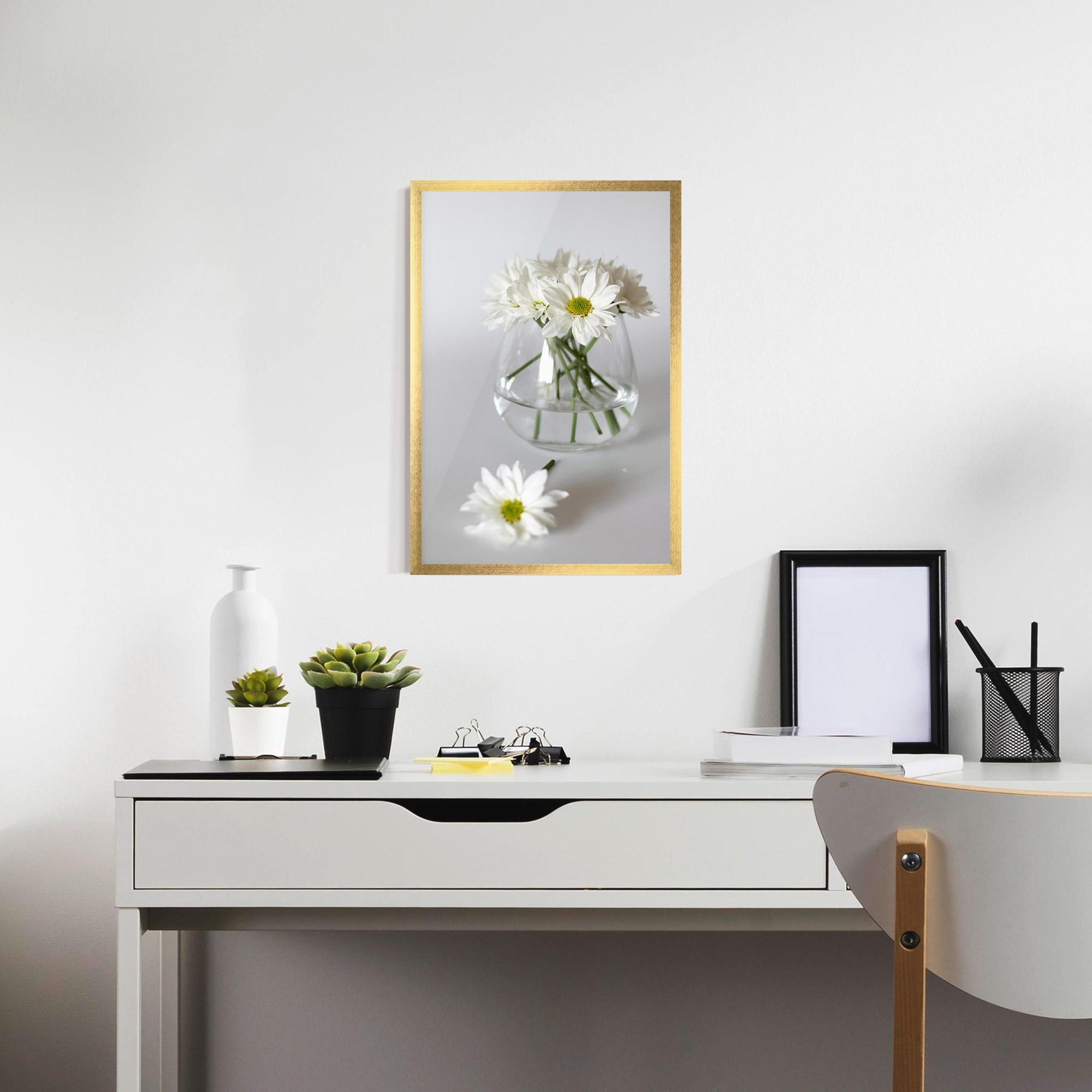 Gerahmte Poster Transparent Vase mockup 7