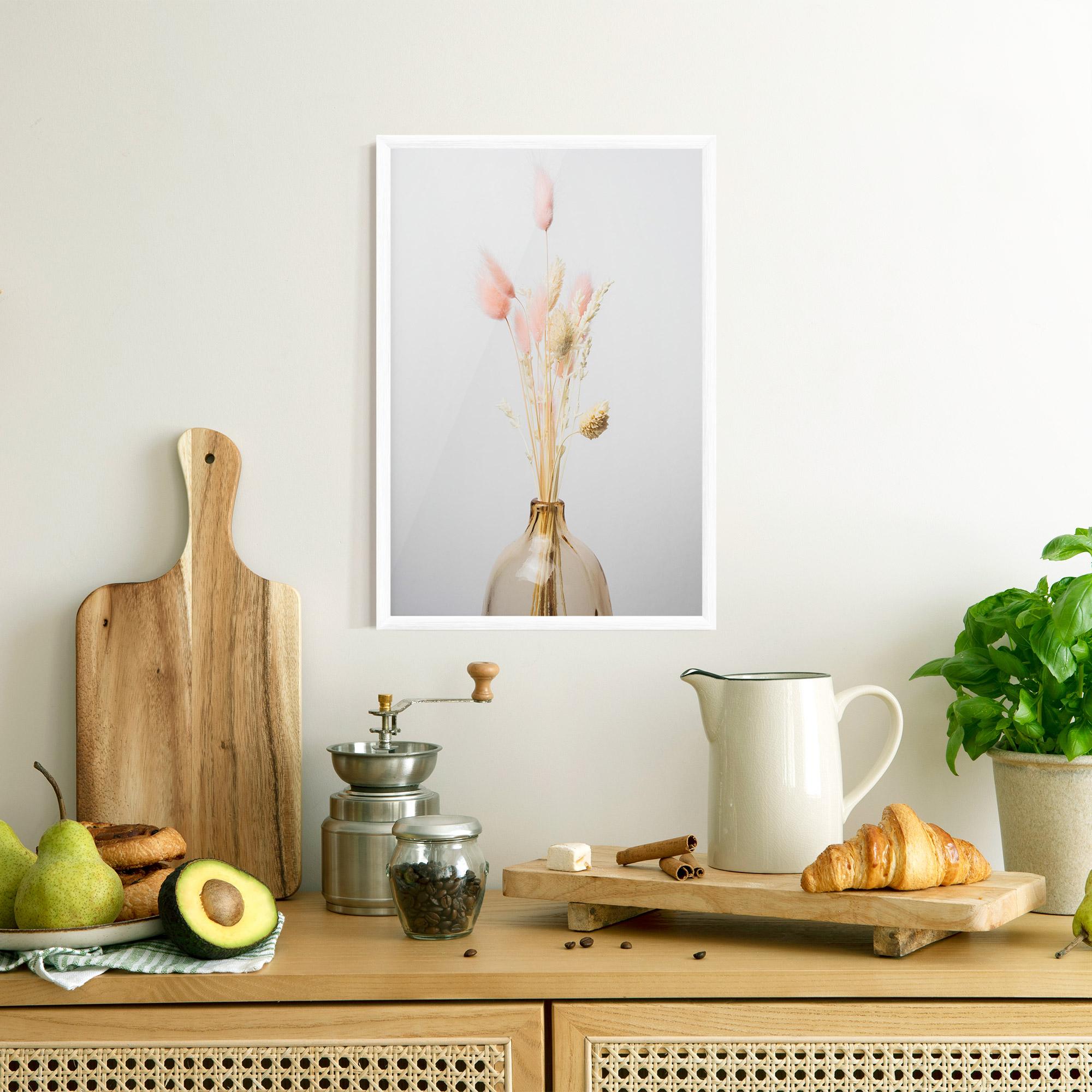Gerahmte Poster Pink Cream Flower Vase mockup 8