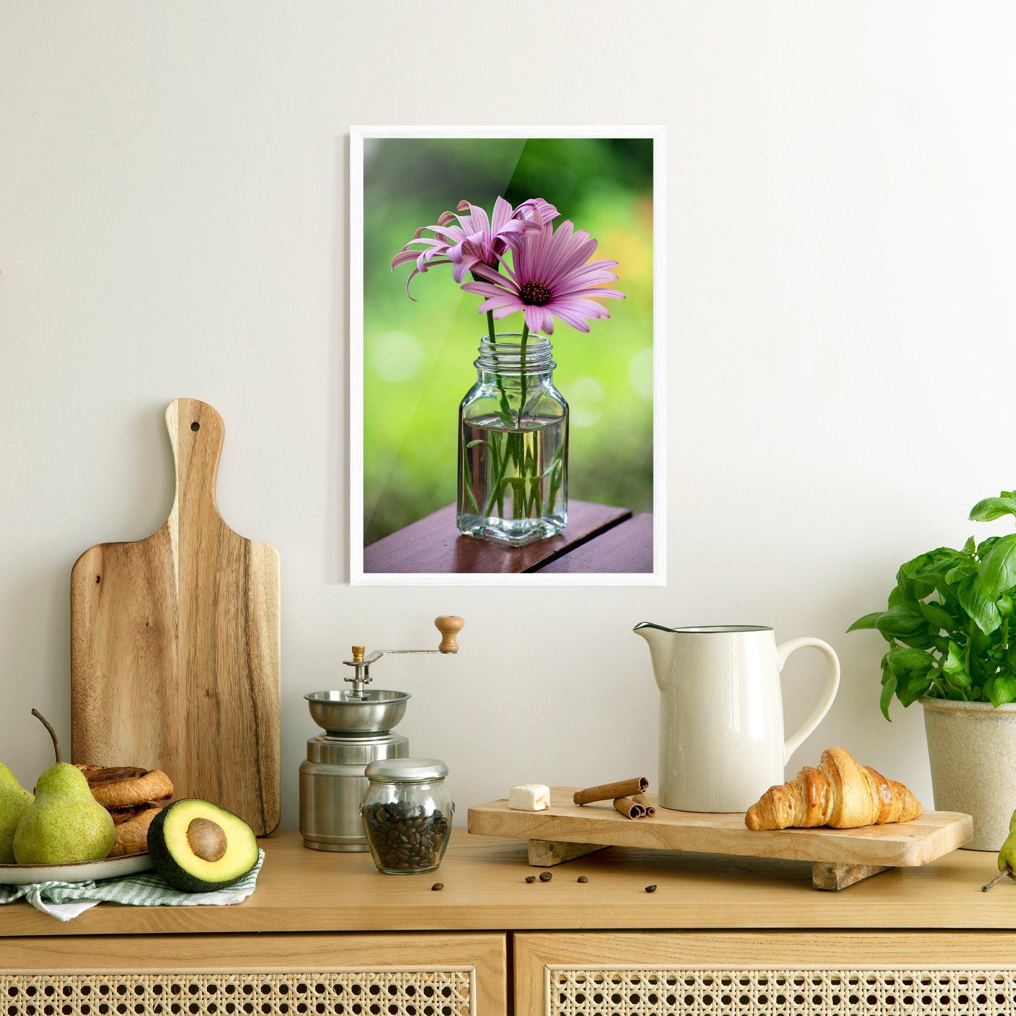 Gerahmte Poster Pink Flower Vase mockup 8