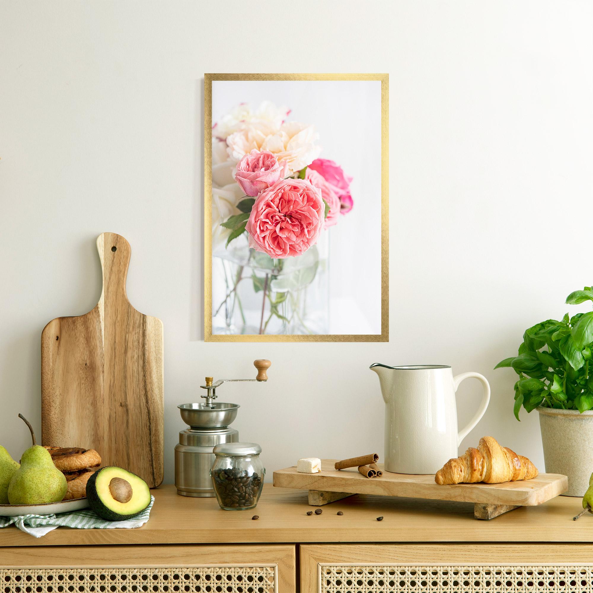 Gerahmte Poster Pink Rose Vase mockup 8