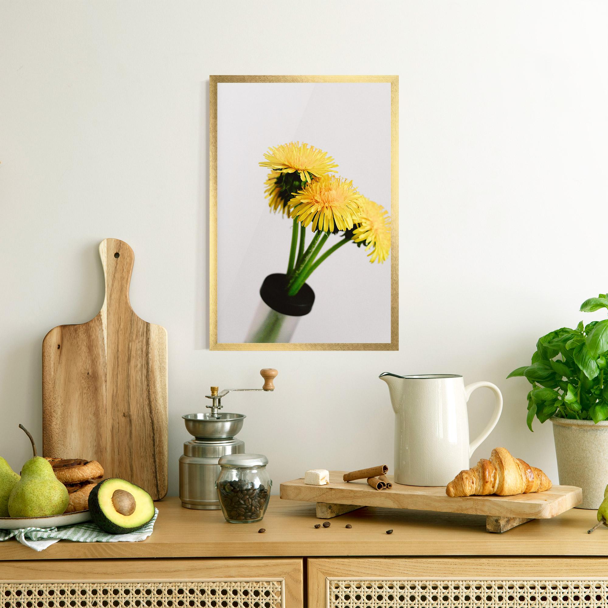 Gerahmte Poster Yellow mockup 8