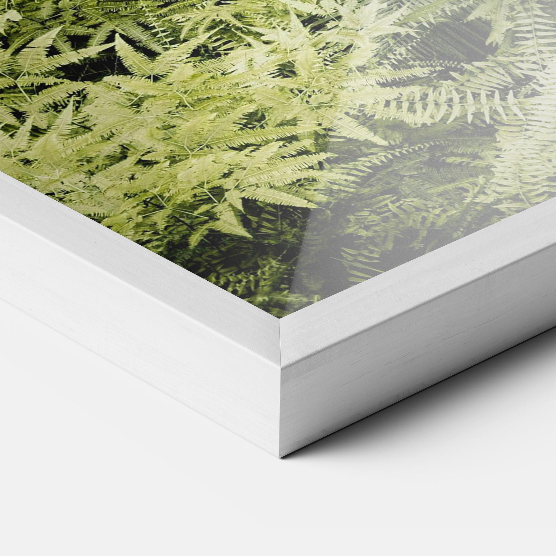 Gerahmte Poster Into The Jungle mockup 3