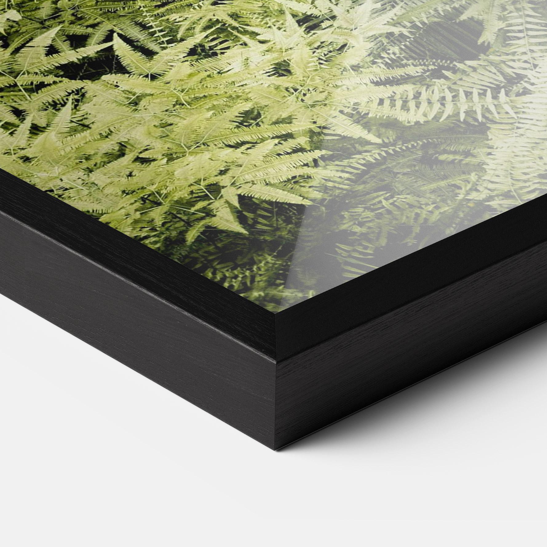 Gerahmte Poster Into The Jungle mockup 3