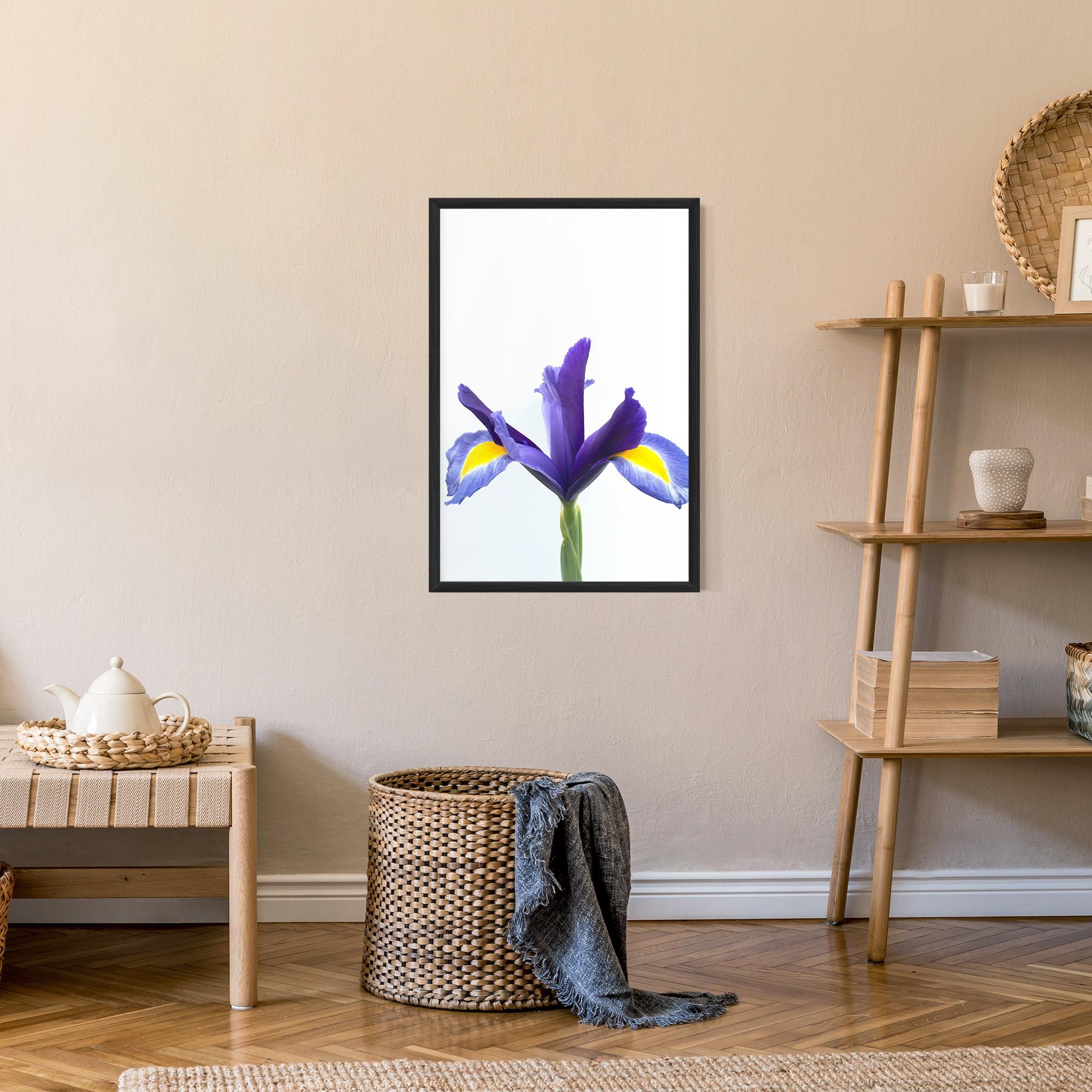 Gerahmte Poster Yellow Color Iris mockup 9