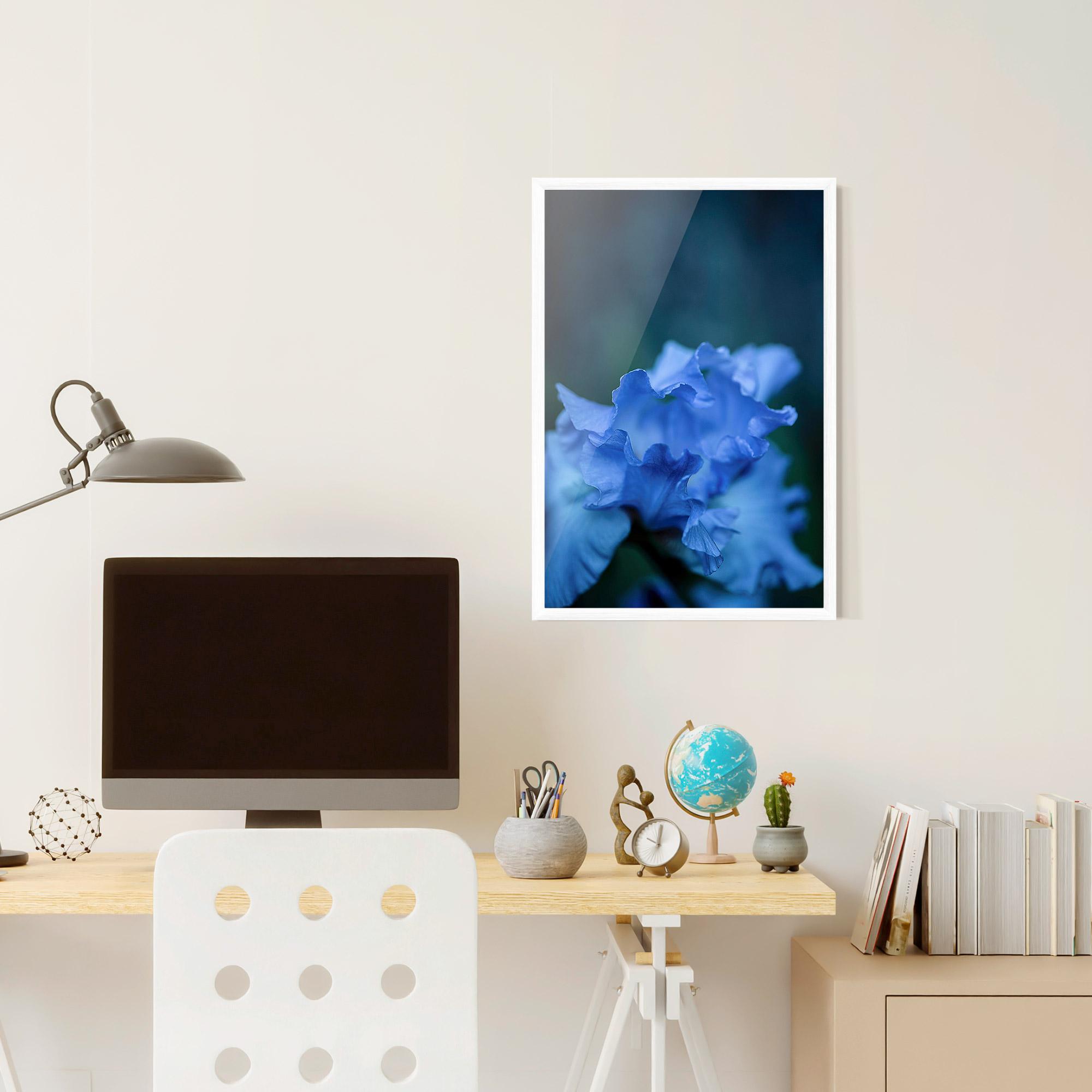 Gerahmte Poster Ocean Blue Iris mockup 6