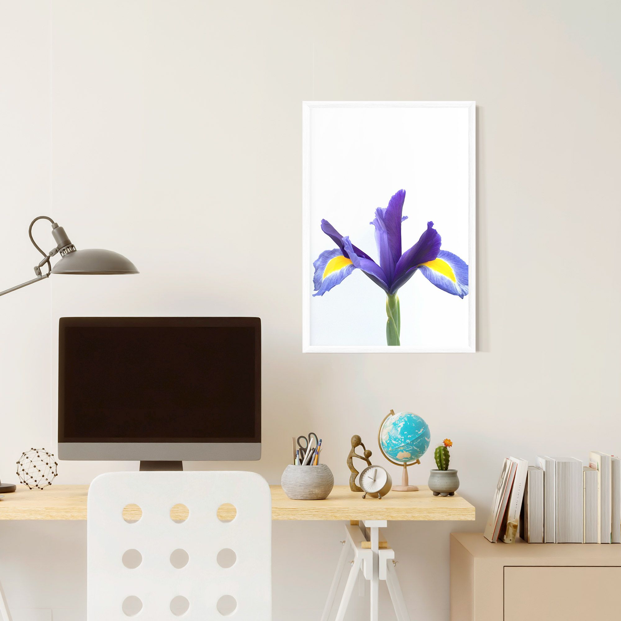 Yellow Color Iris mockup 6