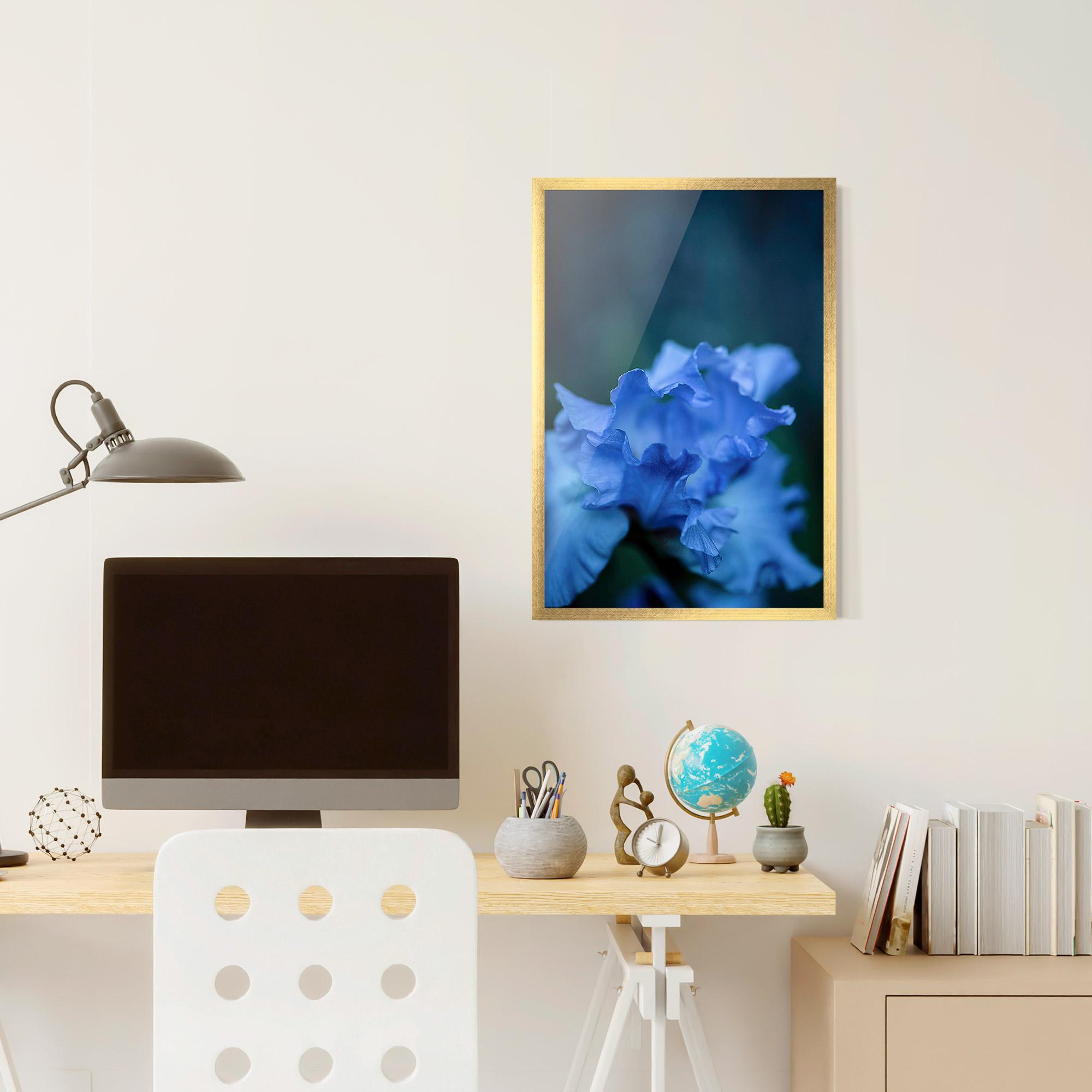 Gerahmte Poster Ocean Blue Iris mockup 6