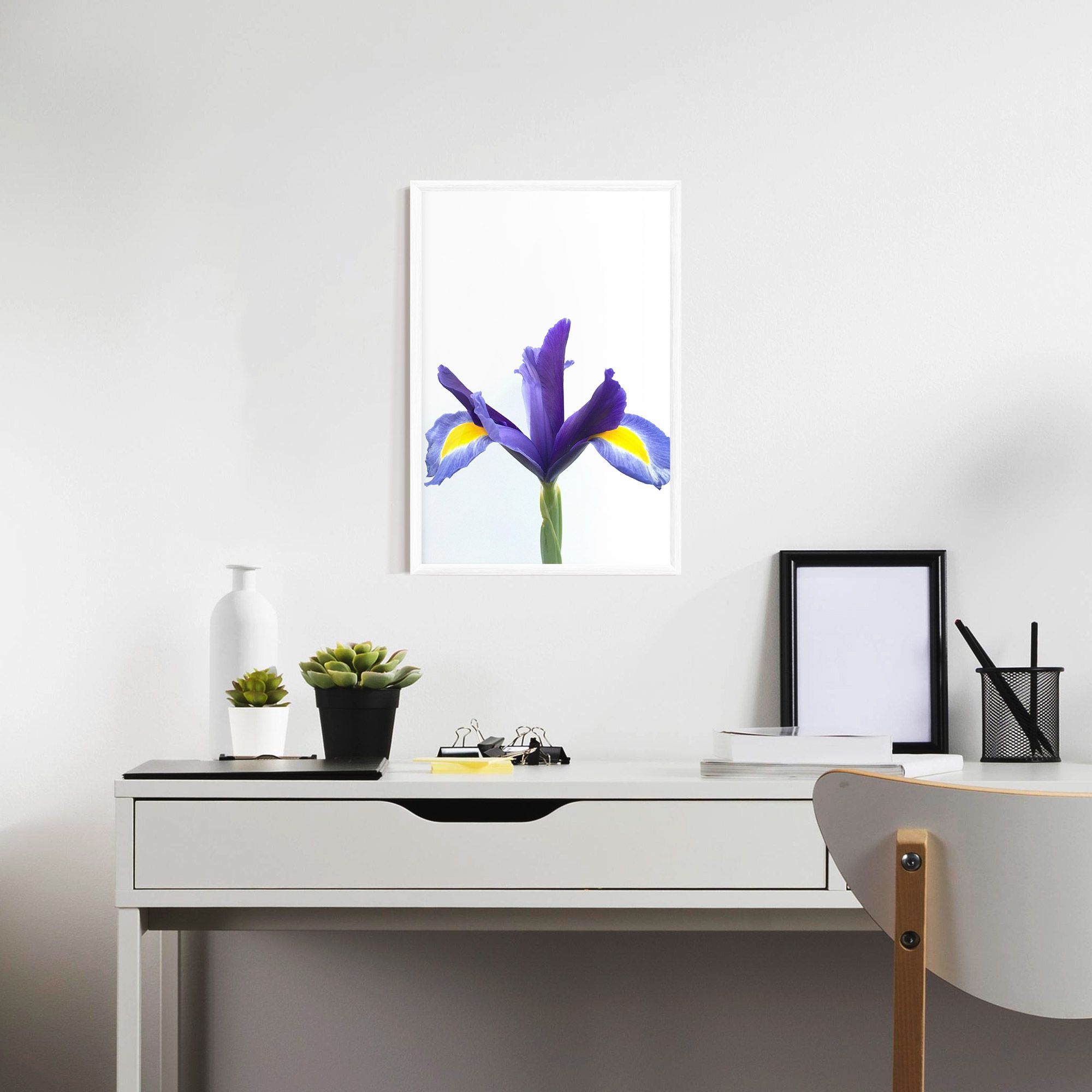 Yellow Color Iris mockup 7