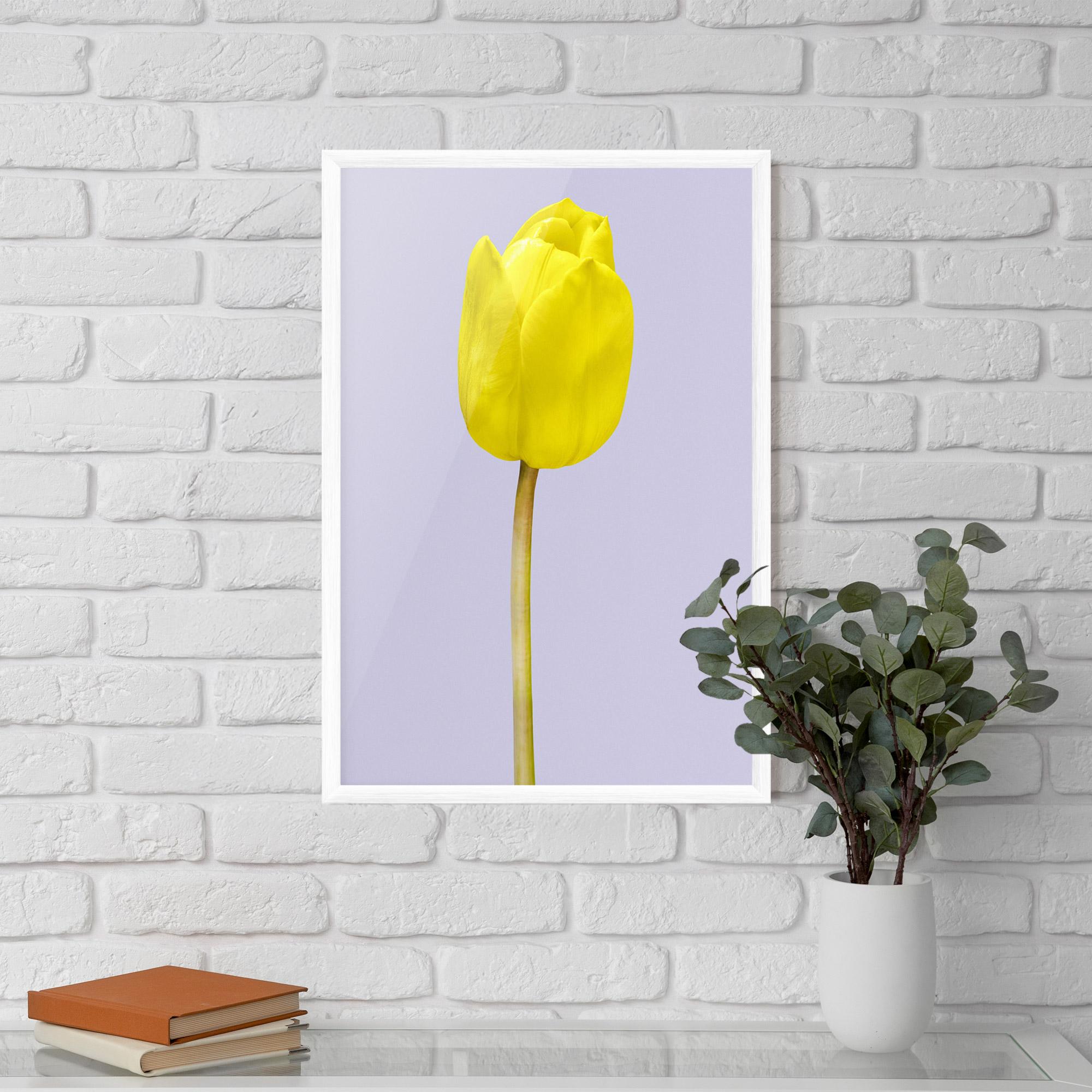 Gerahmte Poster One Yellow Tulip mockup 5