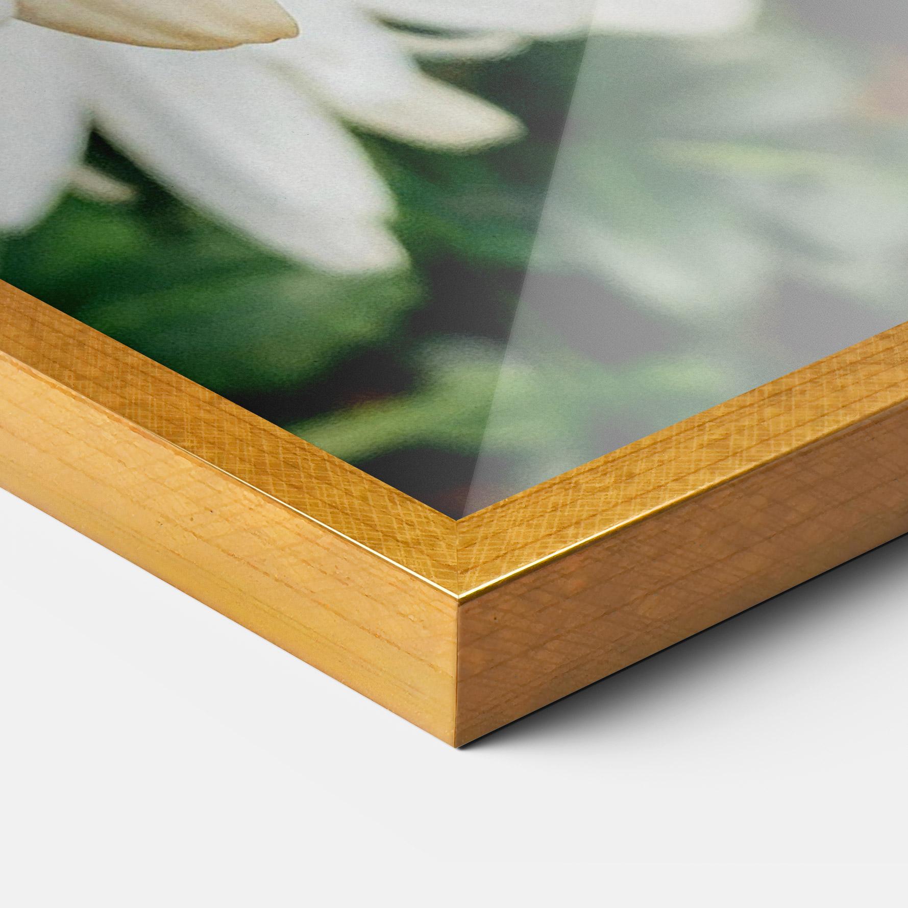 Gerahmte Poster Bug On The Daisy mockup 3