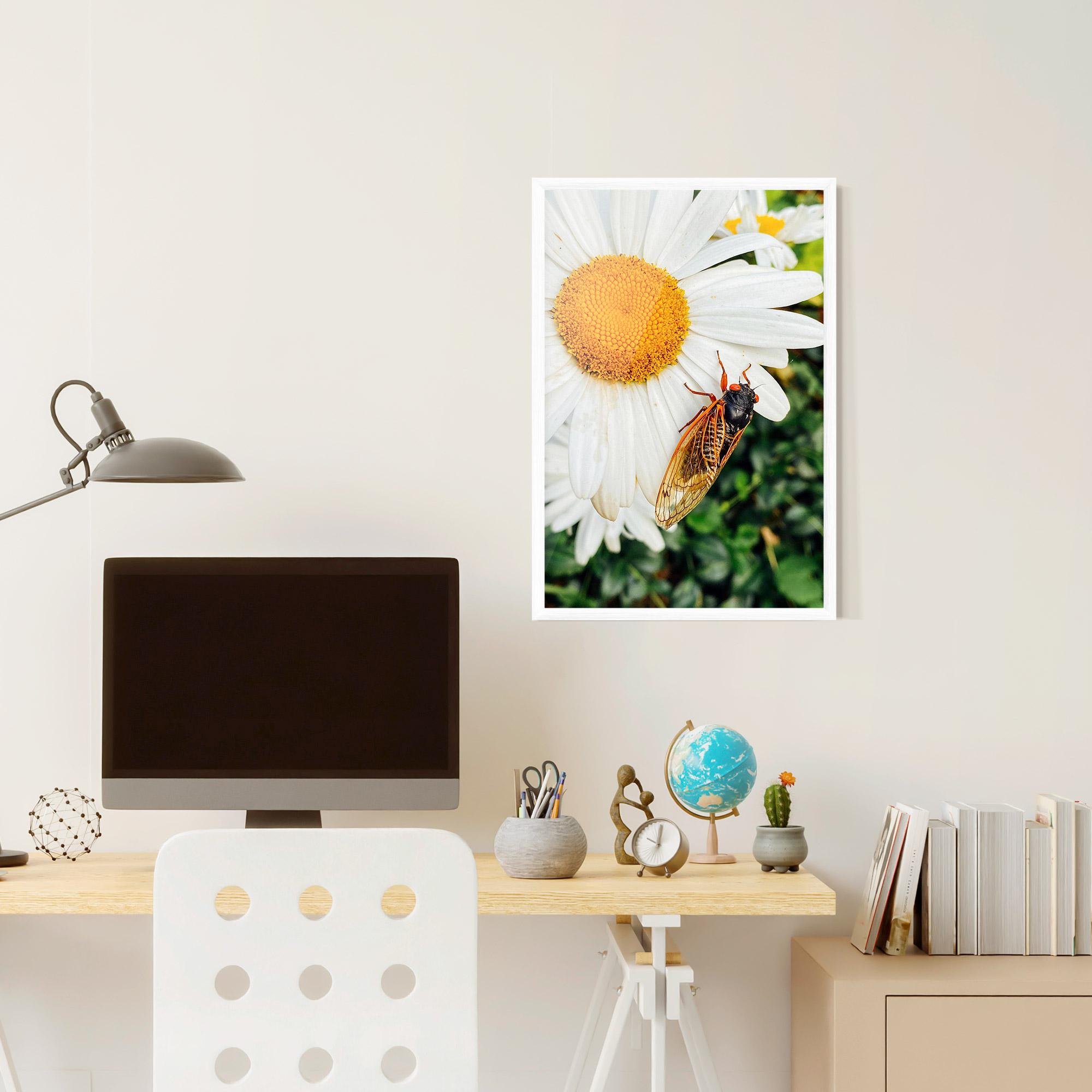 Gerahmte Poster Bug On The Daisy mockup 6