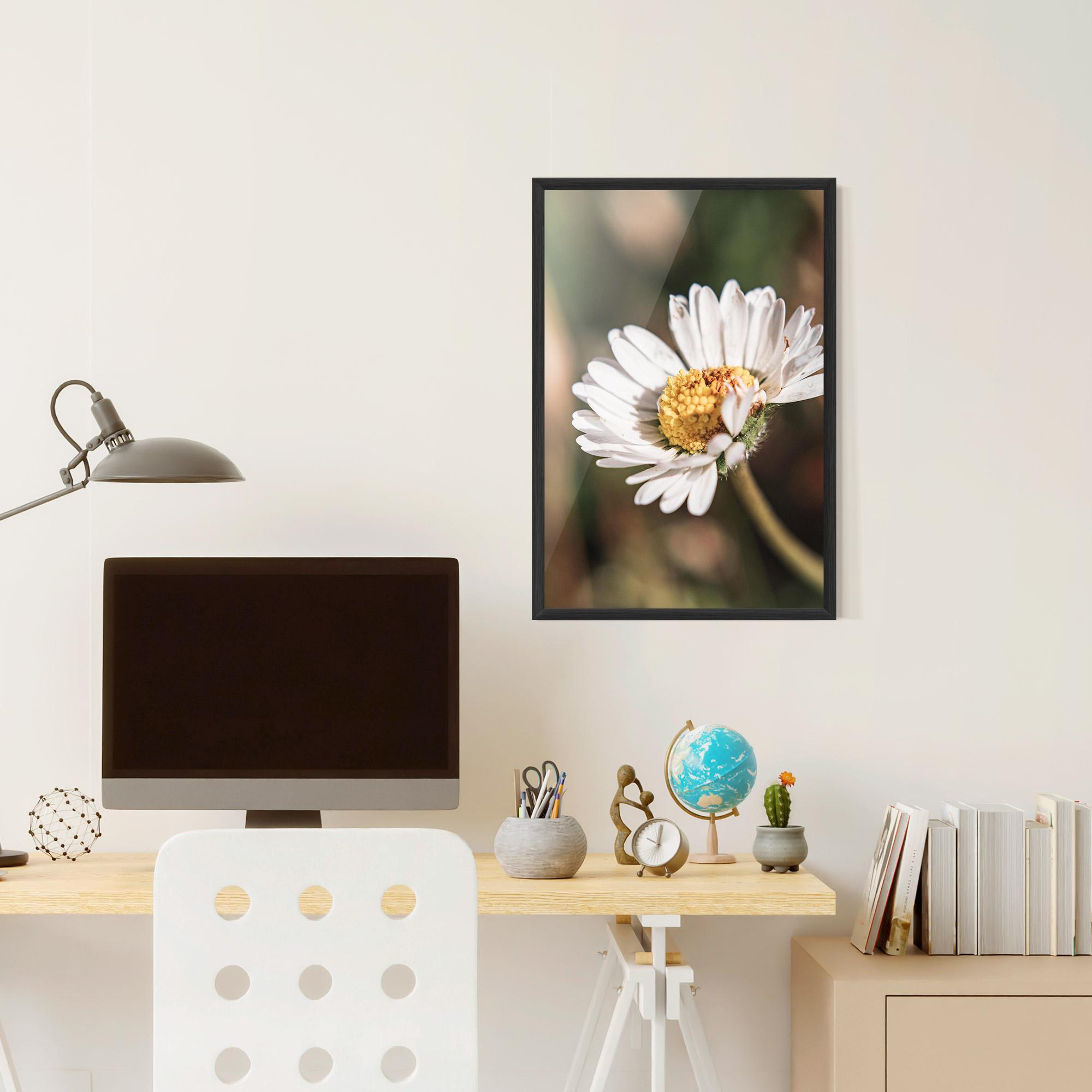 Gerahmte Poster Yellow Pastel Daisy mockup 6