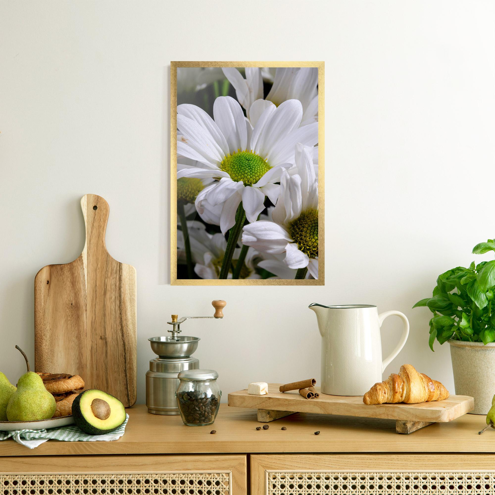 Gerahmte Poster Green Middle Daisy View mockup 8