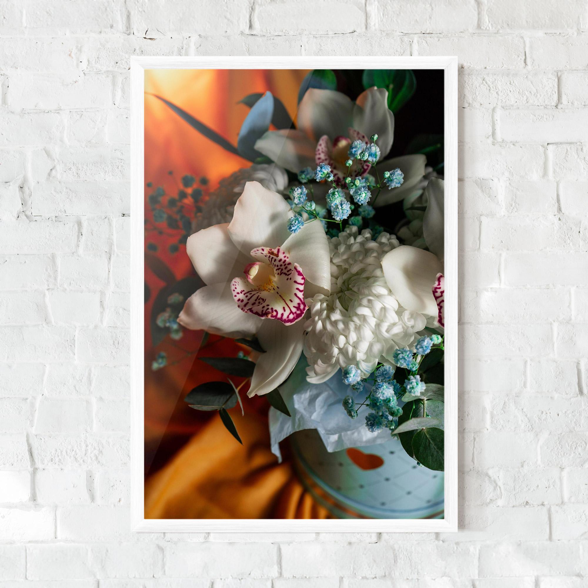 Gerahmte Poster Orchid In Vase mockup 0