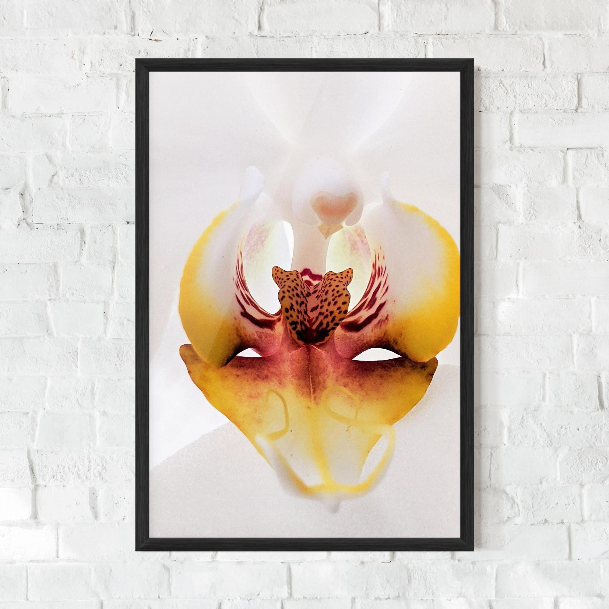 Gerahmte Poster Orchid Close Up mockup 0