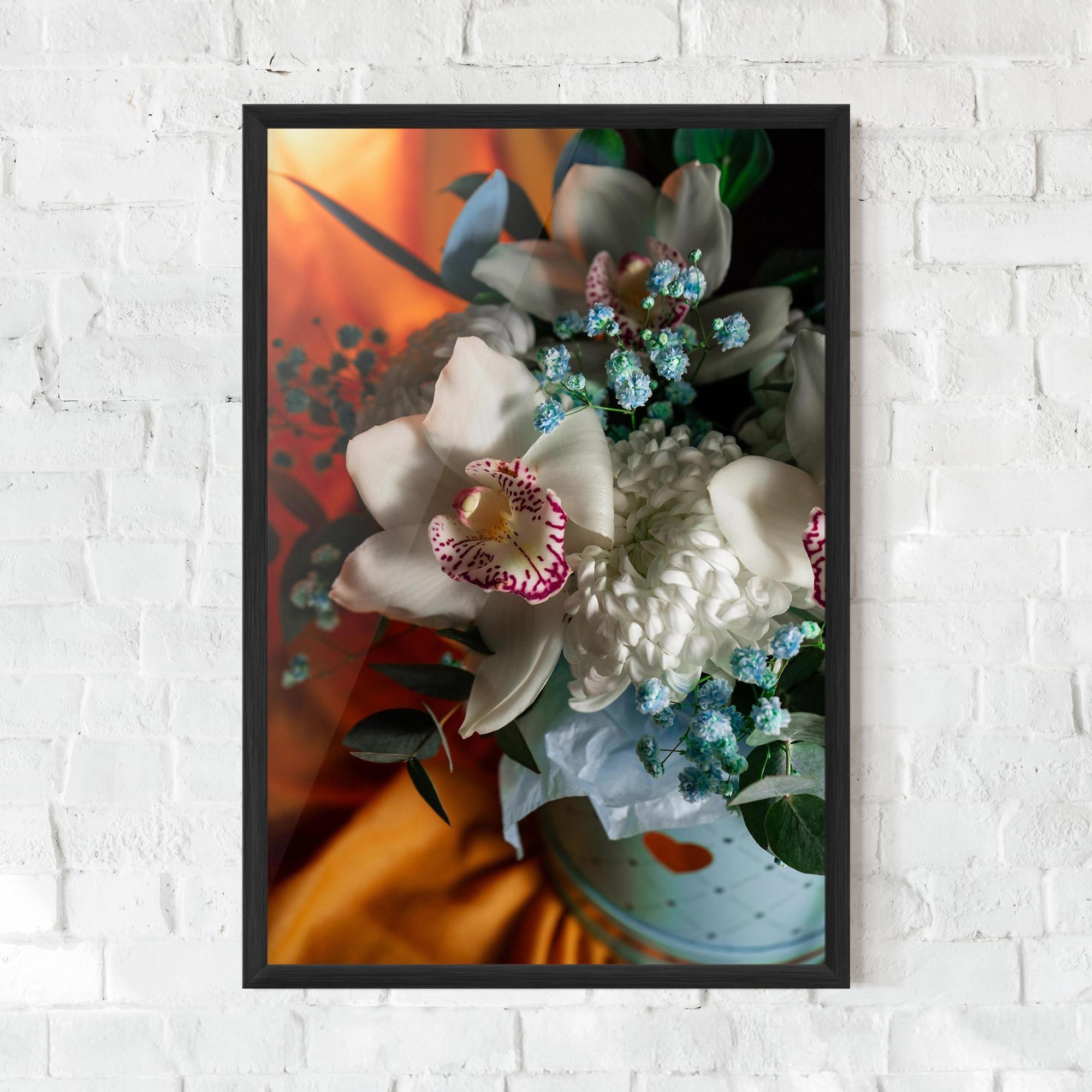 Gerahmte Poster Orchid In Vase mockup 0