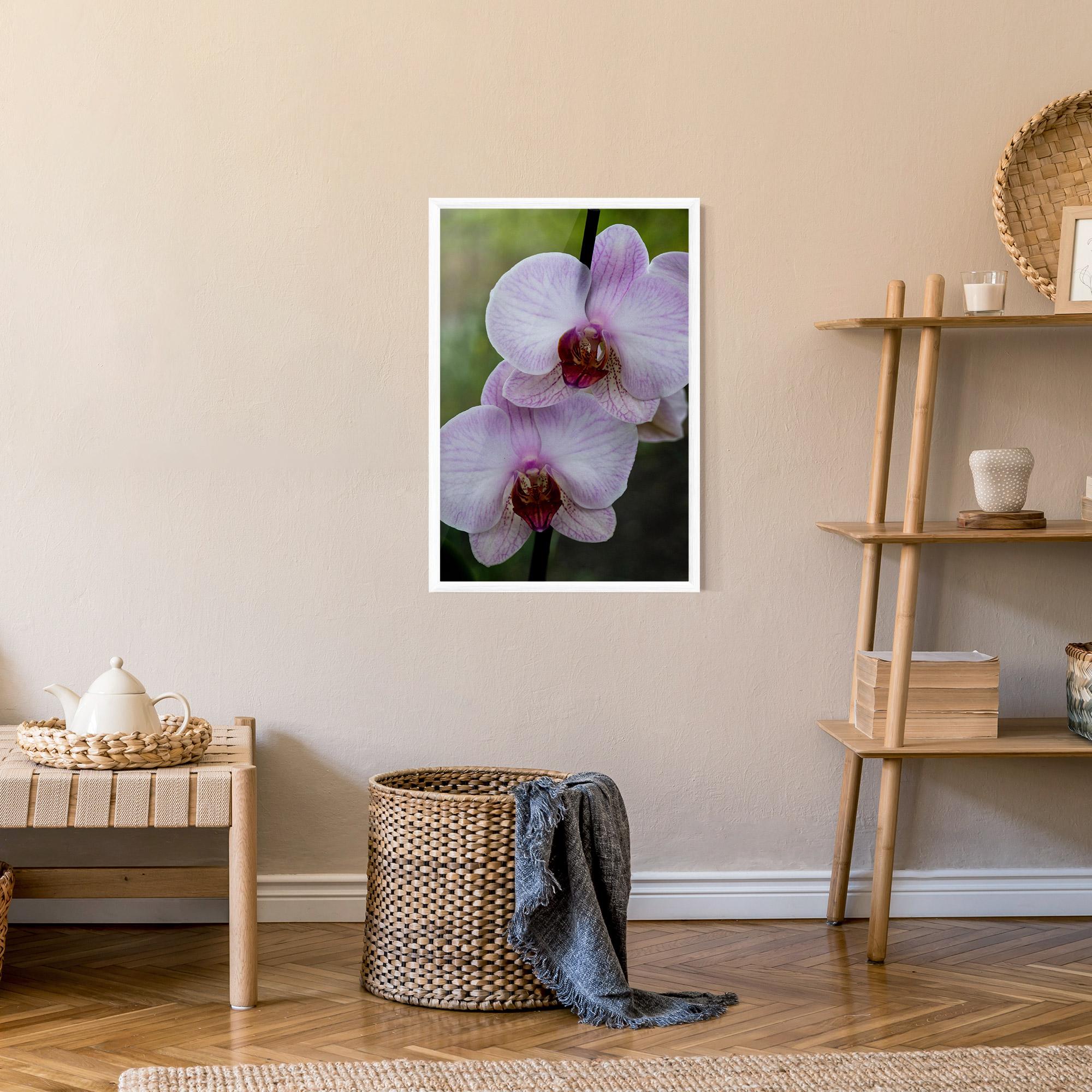 Gerahmte Poster Garden Light Purple Orchid mockup 9