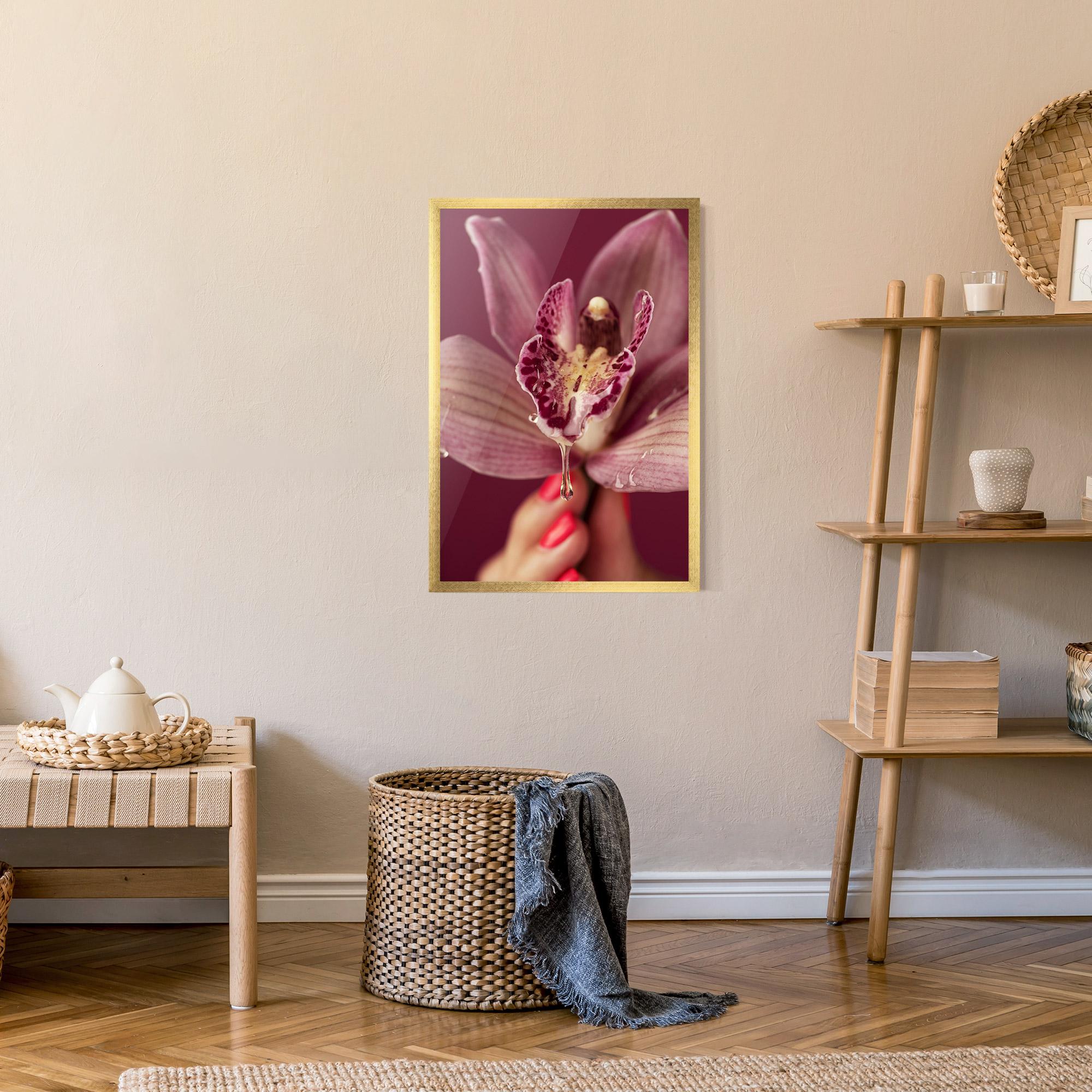 Gerahmte Poster Wet Orchid mockup 9