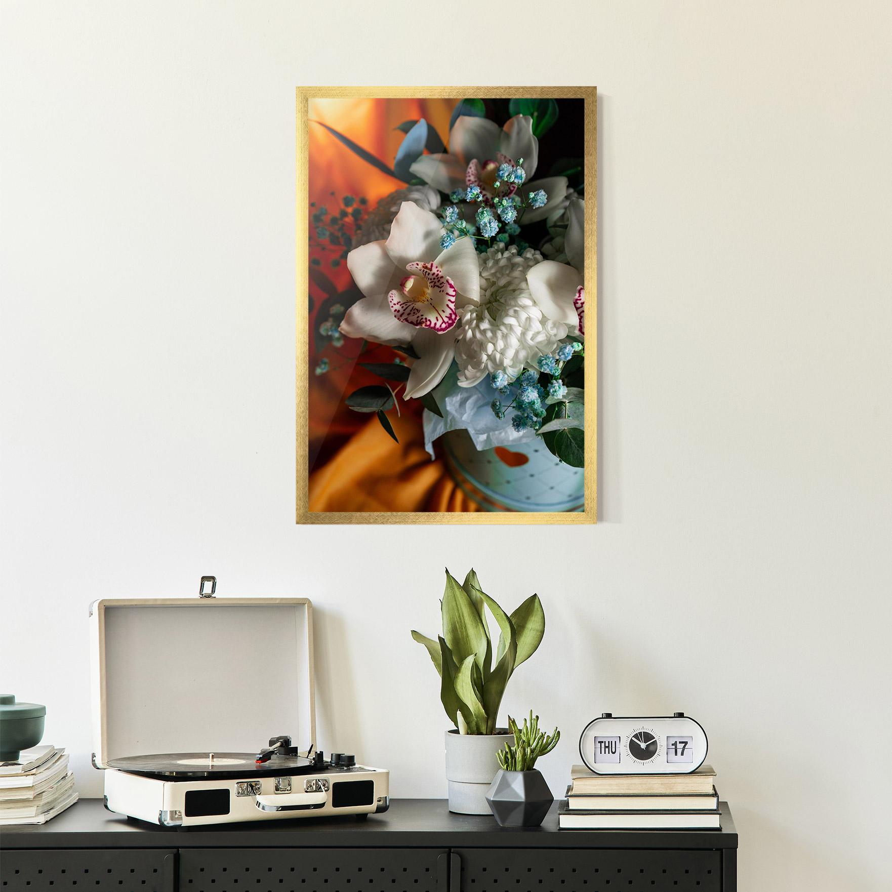 Gerahmte Poster Orchid In Vase mockup 2