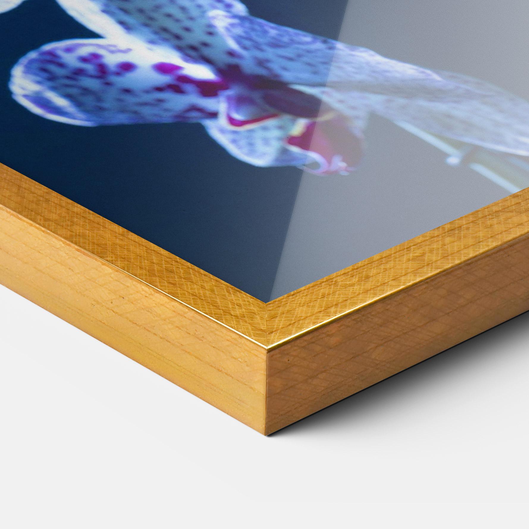 Gerahmte Poster Blue Light Orchid mockup 3
