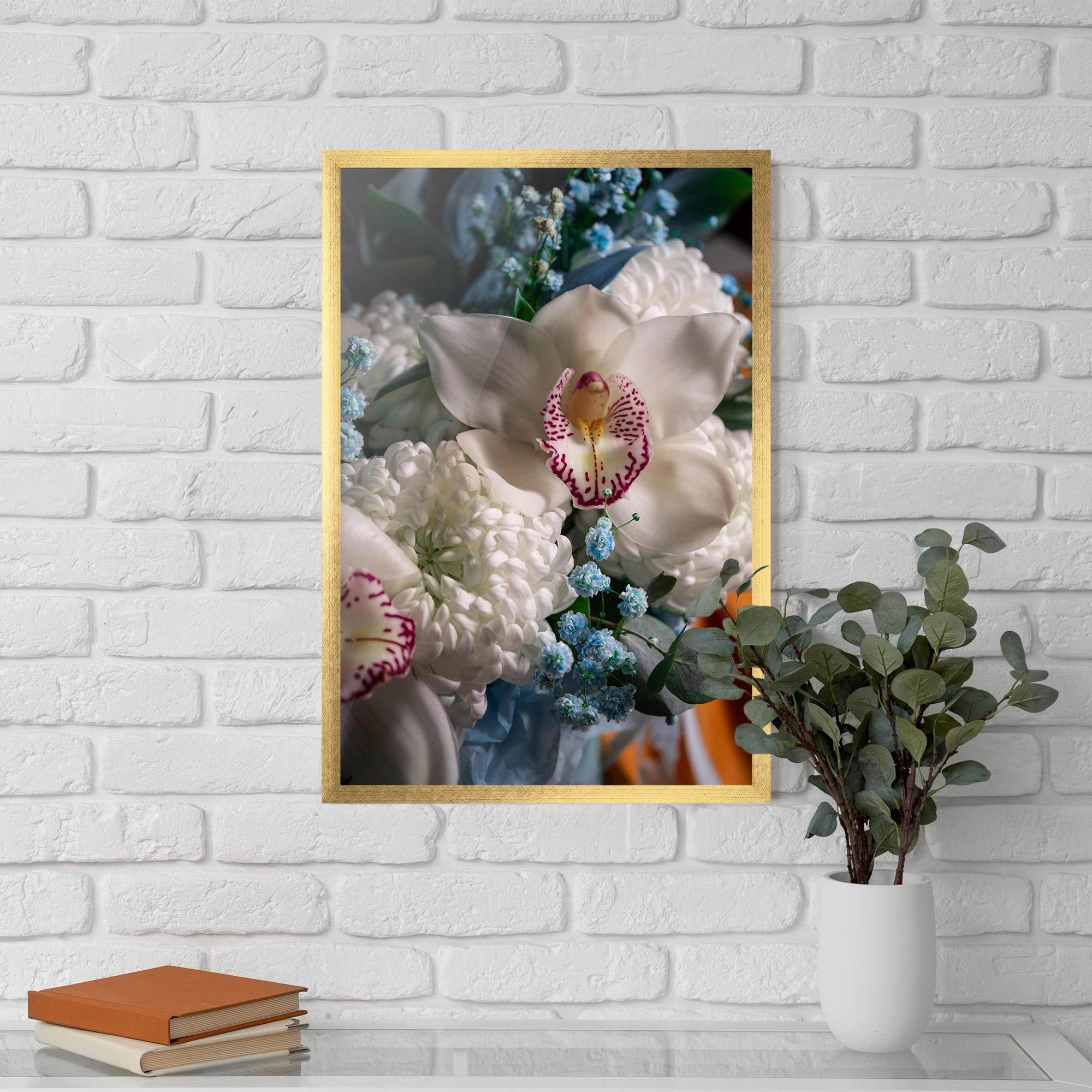 Gerahmte Poster White Orchid With Blue mockup 5