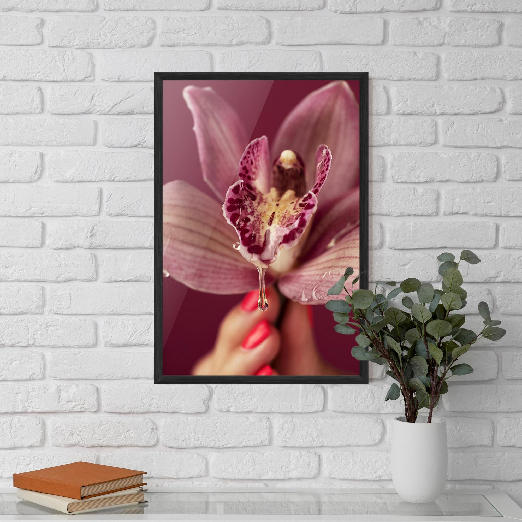 Gerahmte Poster Wet Orchid mockup 5