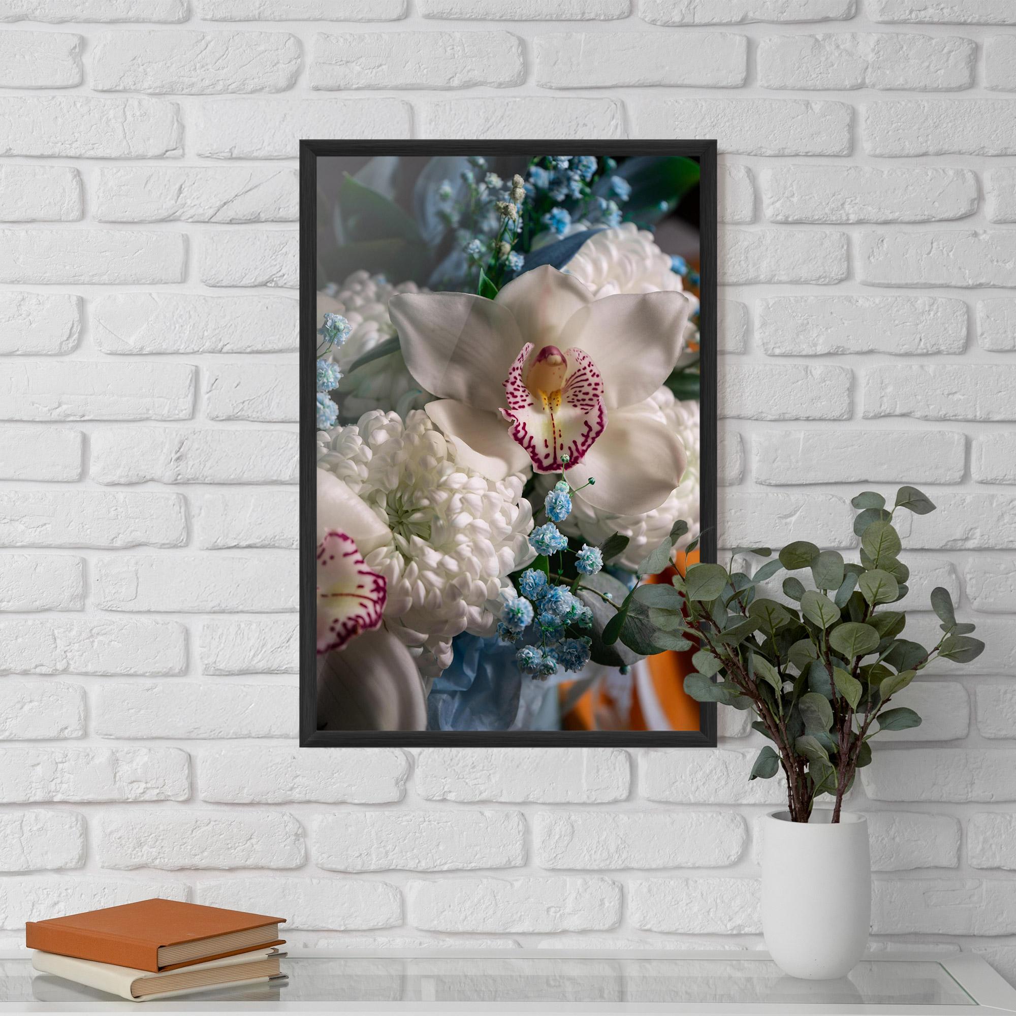 Gerahmte Poster White Orchid With Blue mockup 5