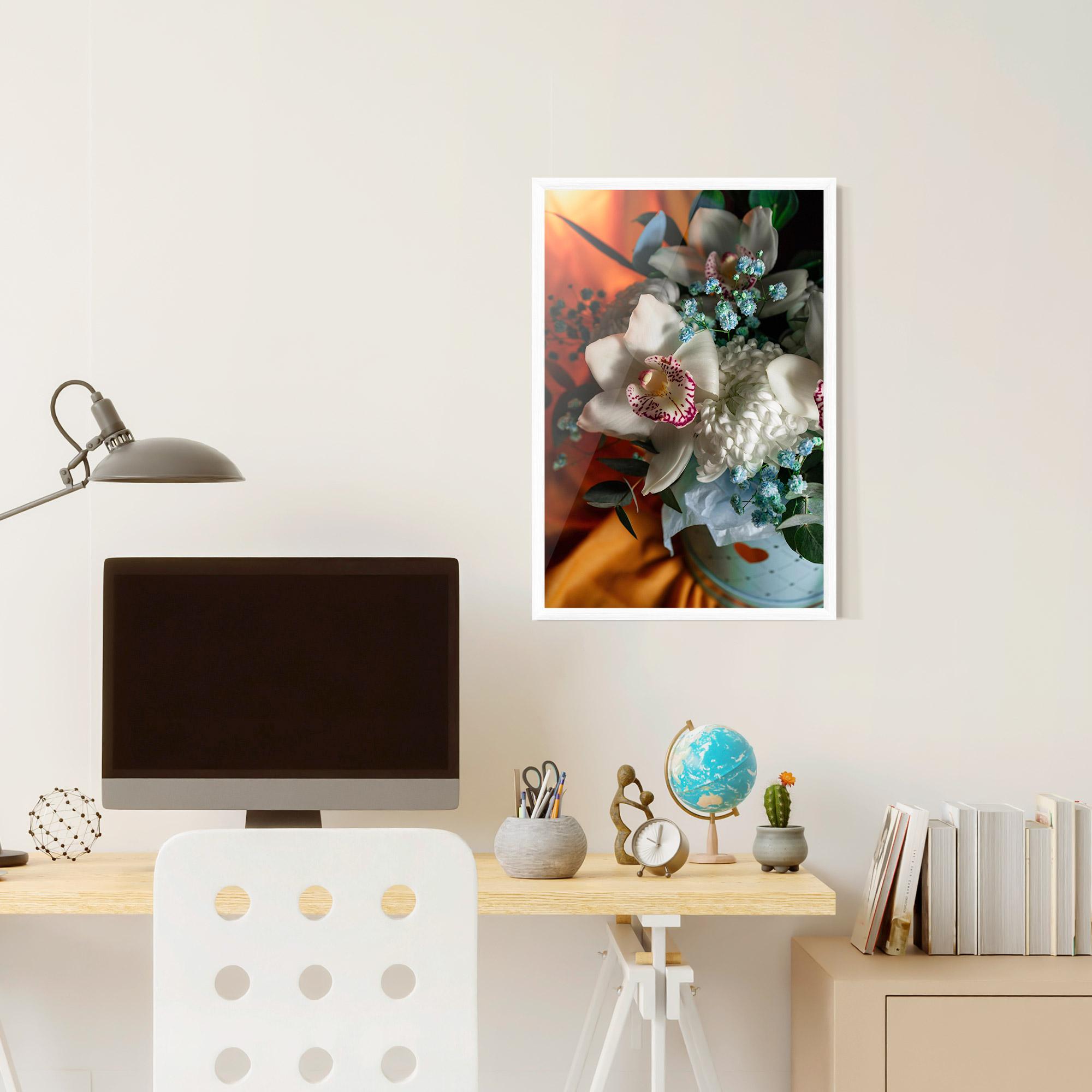 Gerahmte Poster Orchid In Vase mockup 6