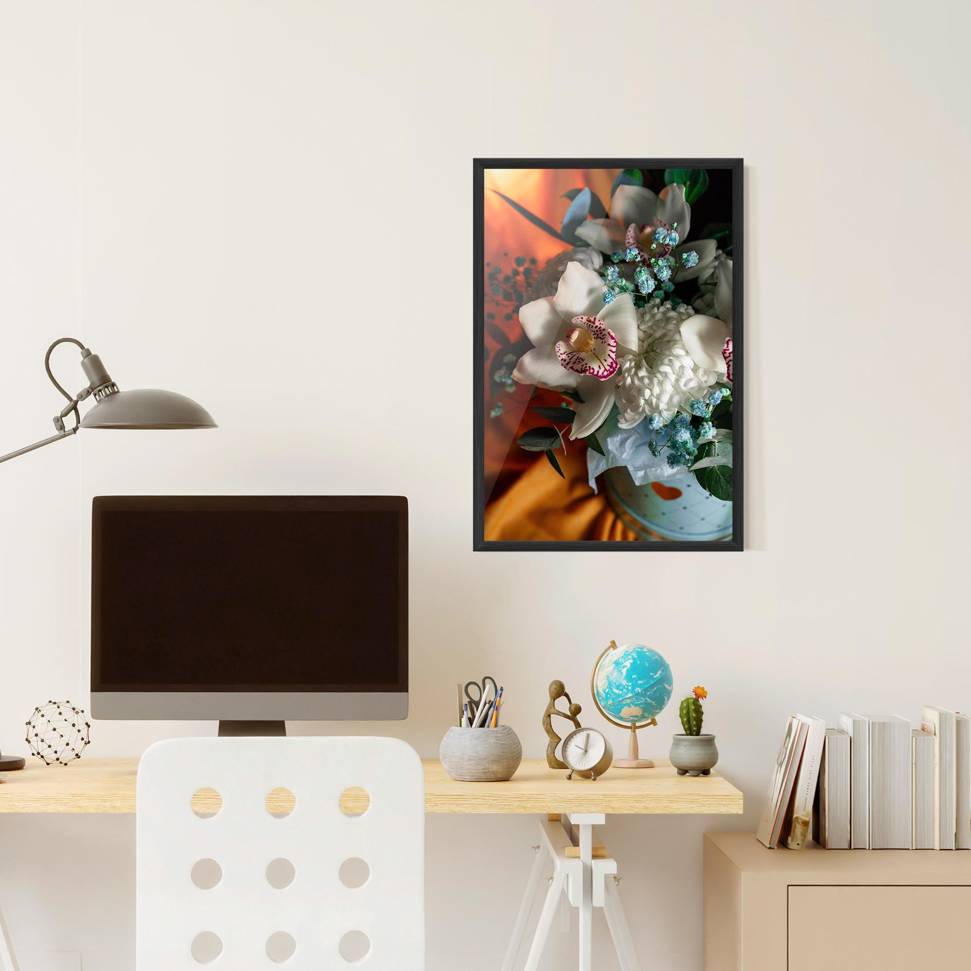 Gerahmte Poster Orchid In Vase mockup 6