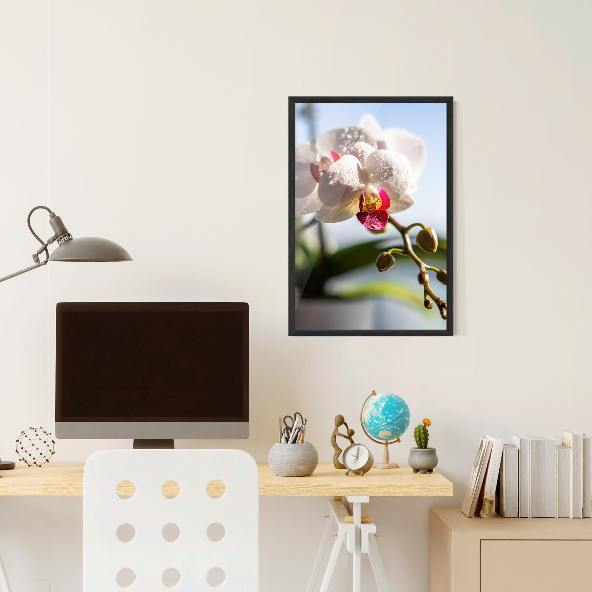 Gerahmte Poster White Orchid With Water mockup 6