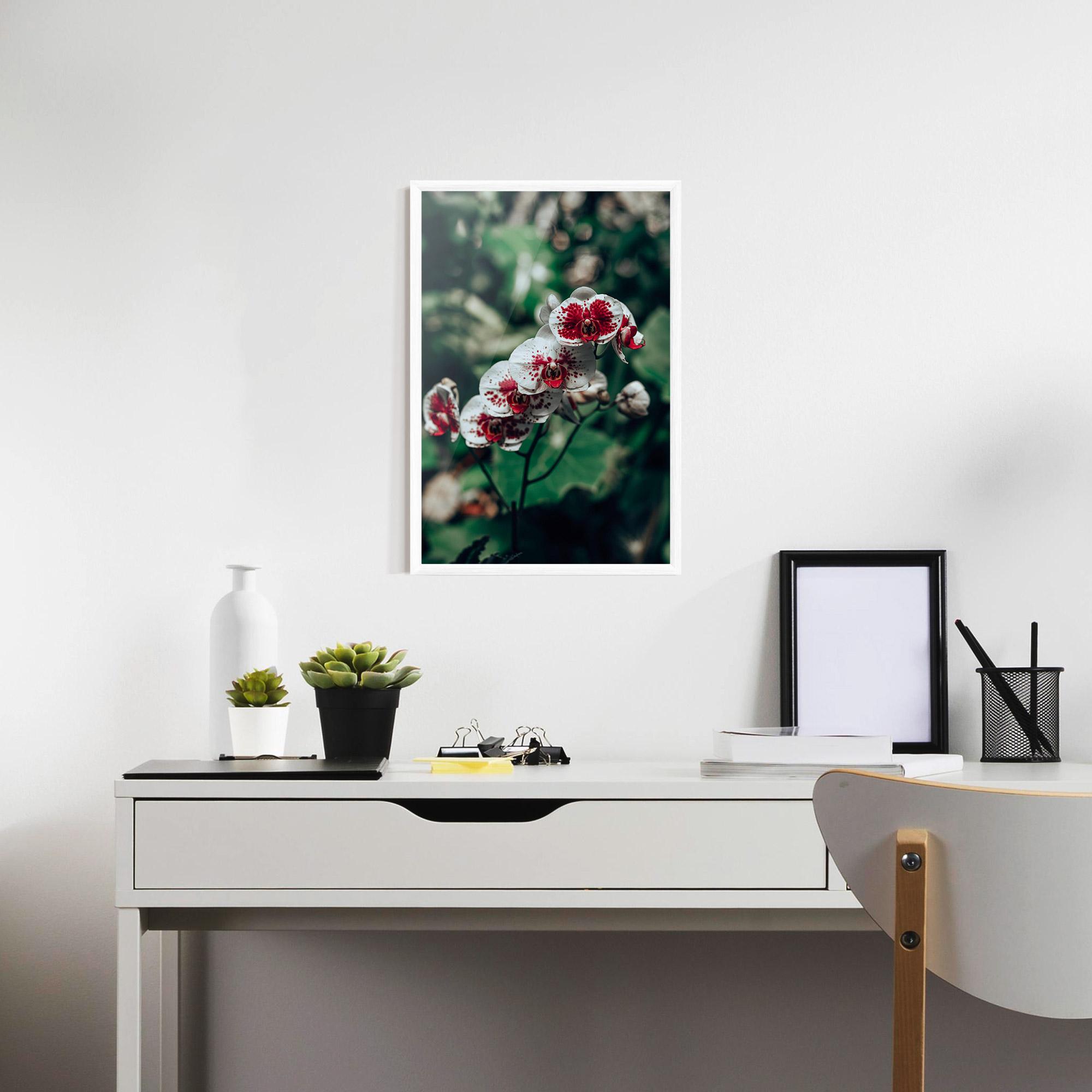 Gerahmte Poster White Red Orchid mockup 7