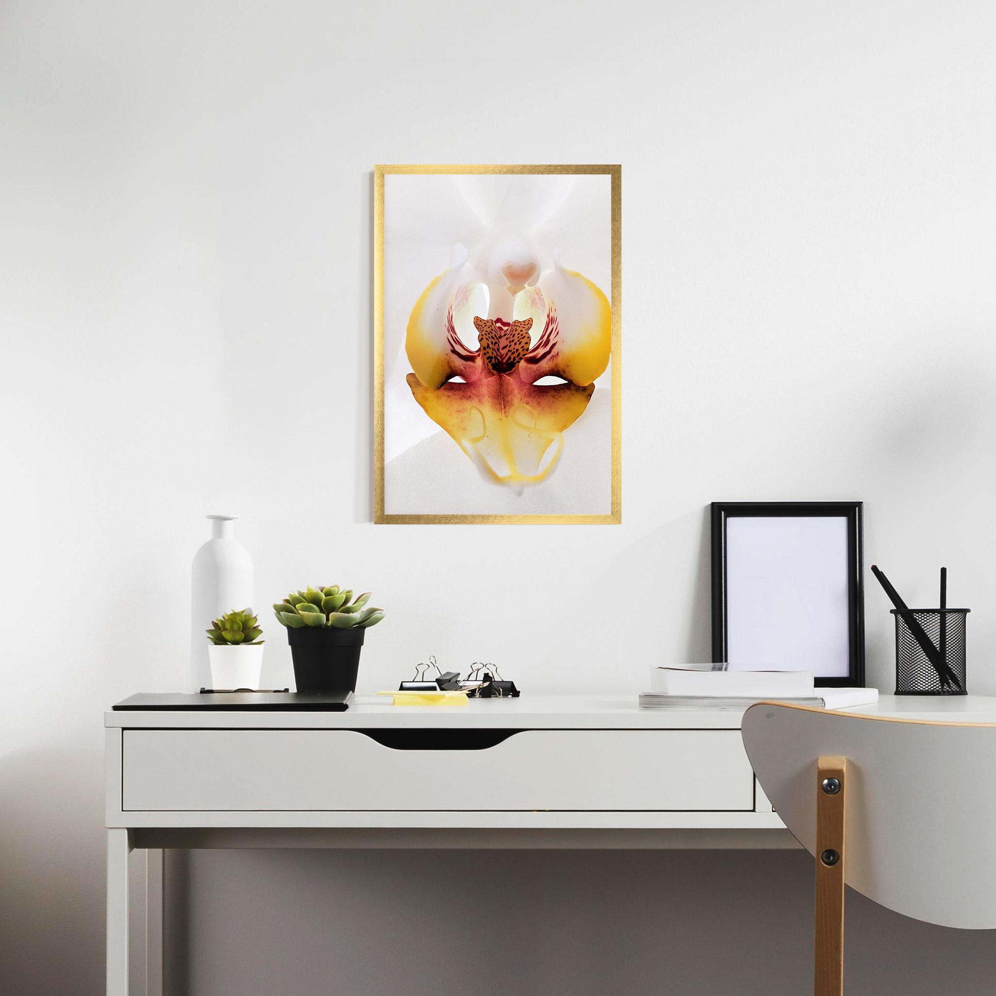 Gerahmte Poster Orchid Close Up mockup 7