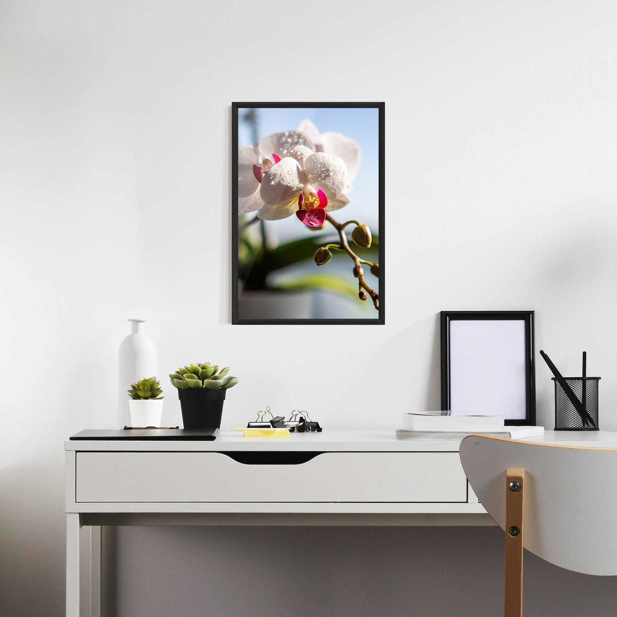 Gerahmte Poster White Orchid With Water mockup 7