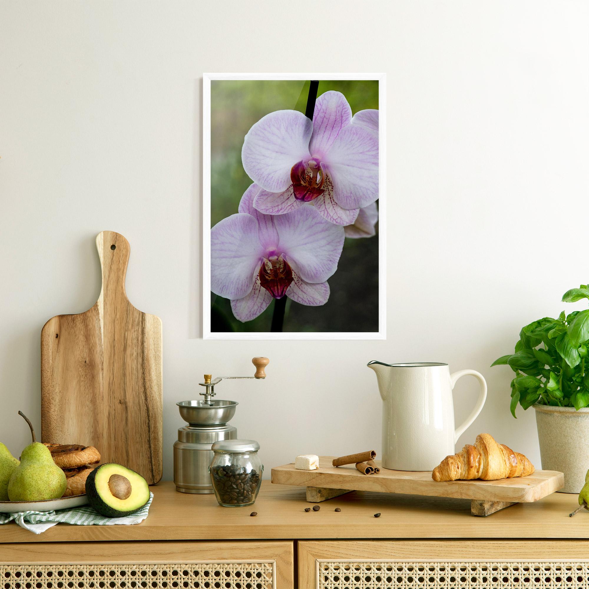 Gerahmte Poster Garden Light Purple Orchid mockup 8