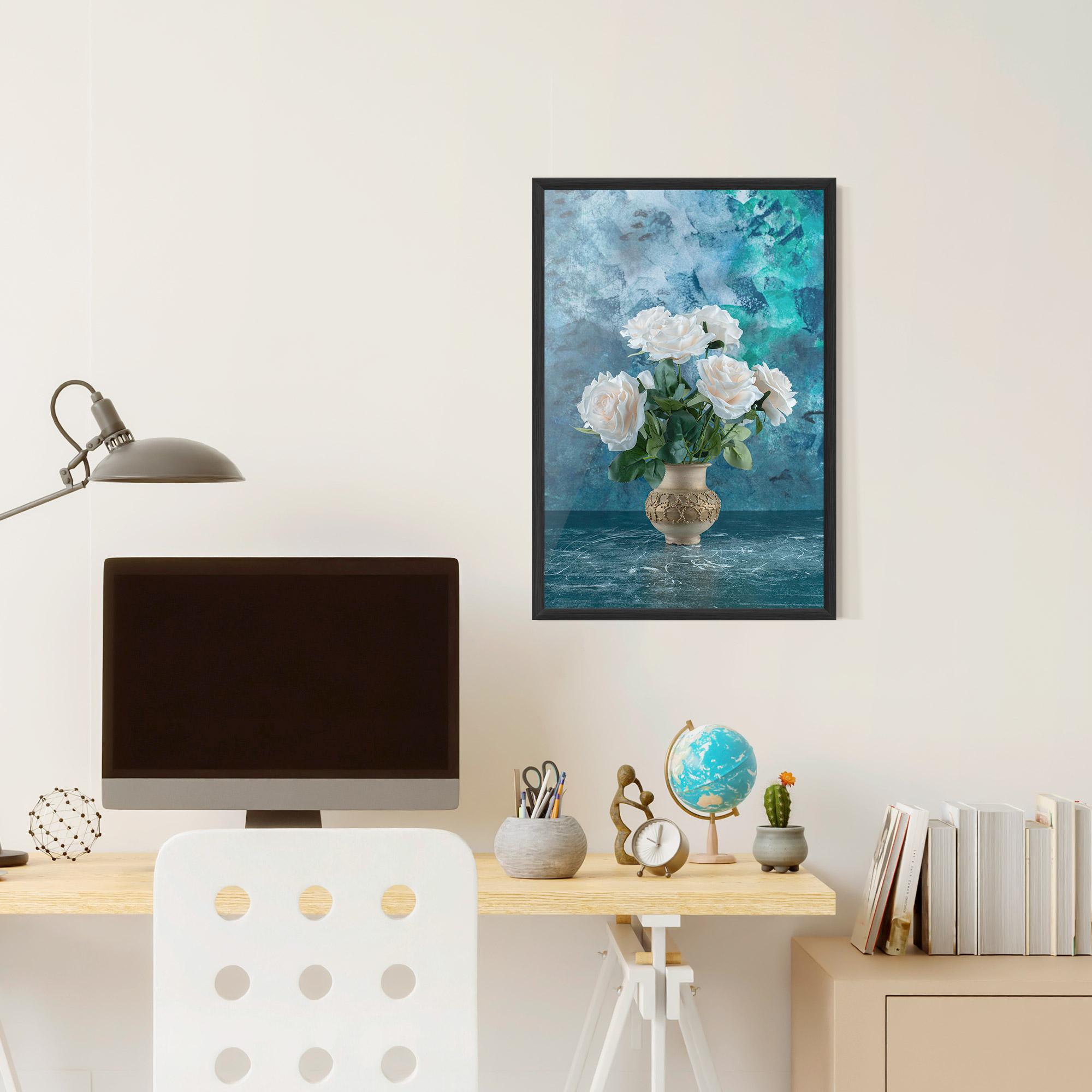 Gerahmte Poster White Roses On Blue mockup 6