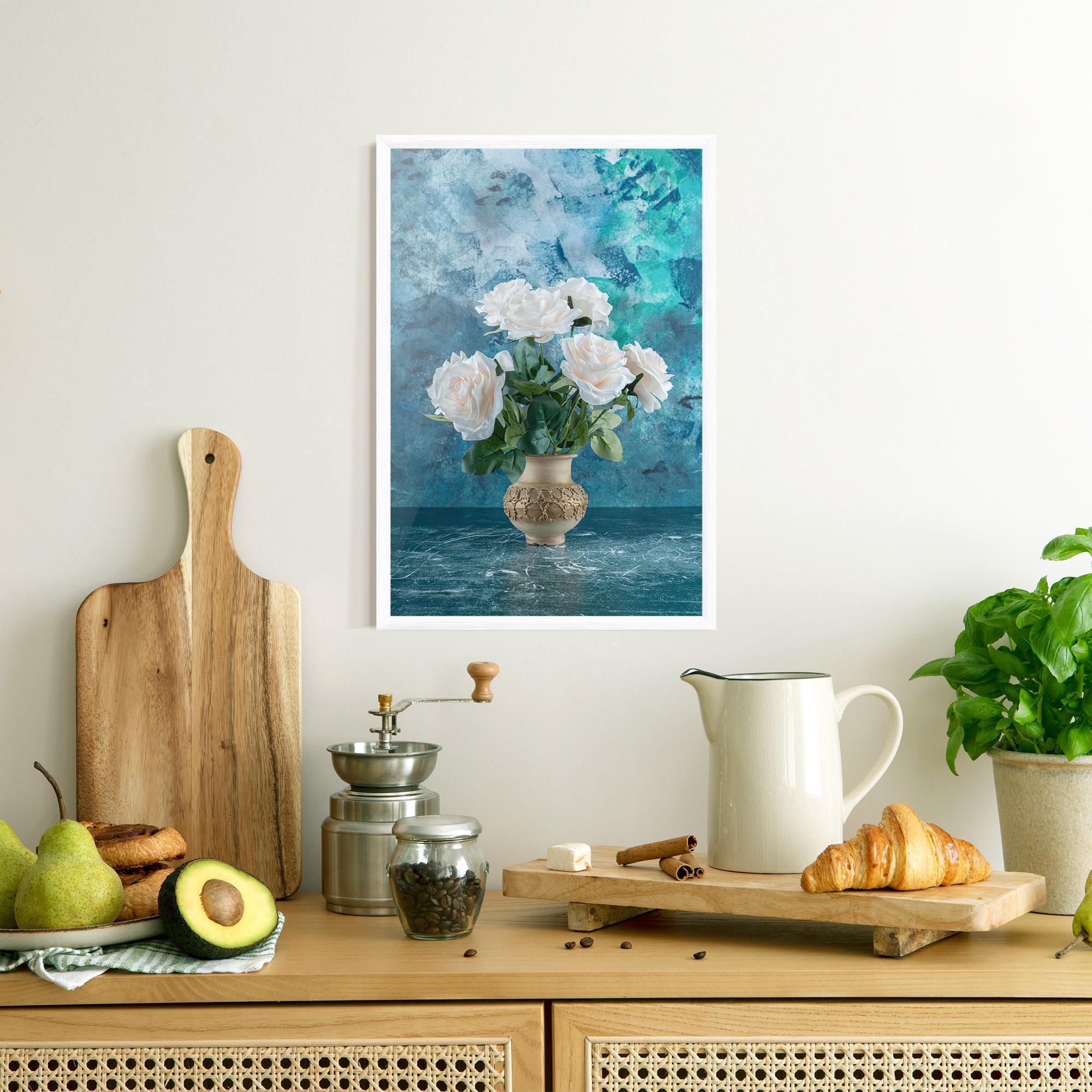 Gerahmte Poster White Roses On Blue mockup 8